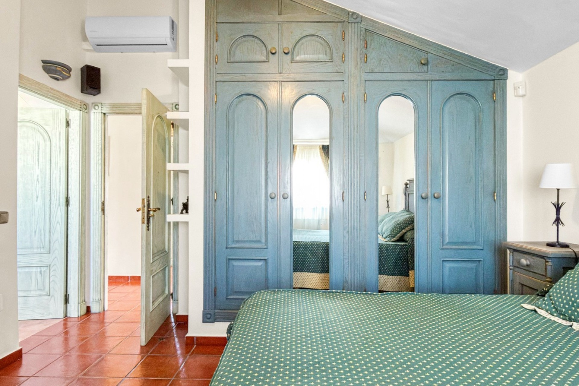 Återförsäljning - Villa -
Torrevieja - Costa Blanca