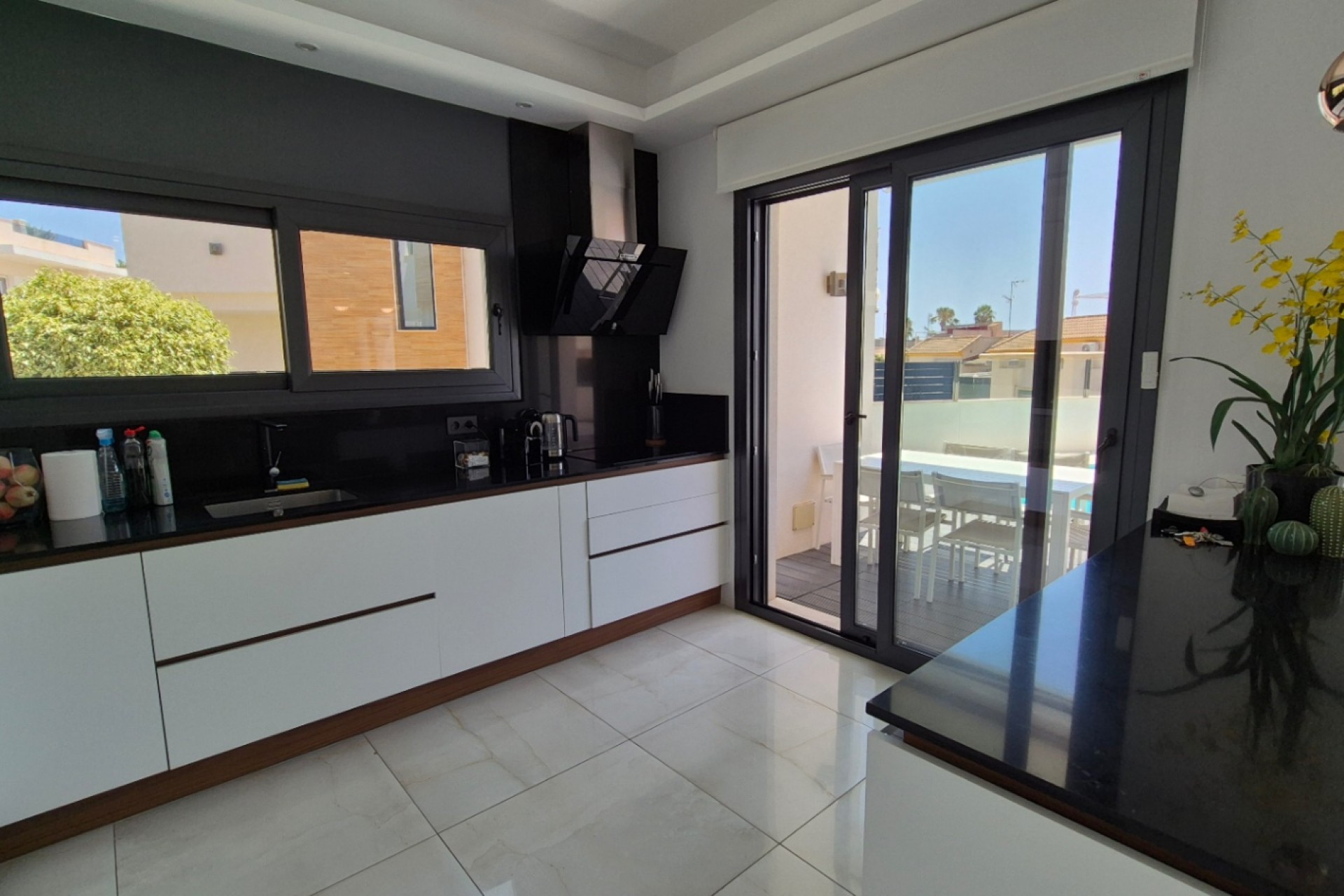 Återförsäljning - Villa -
Torrevieja - Costa Blanca