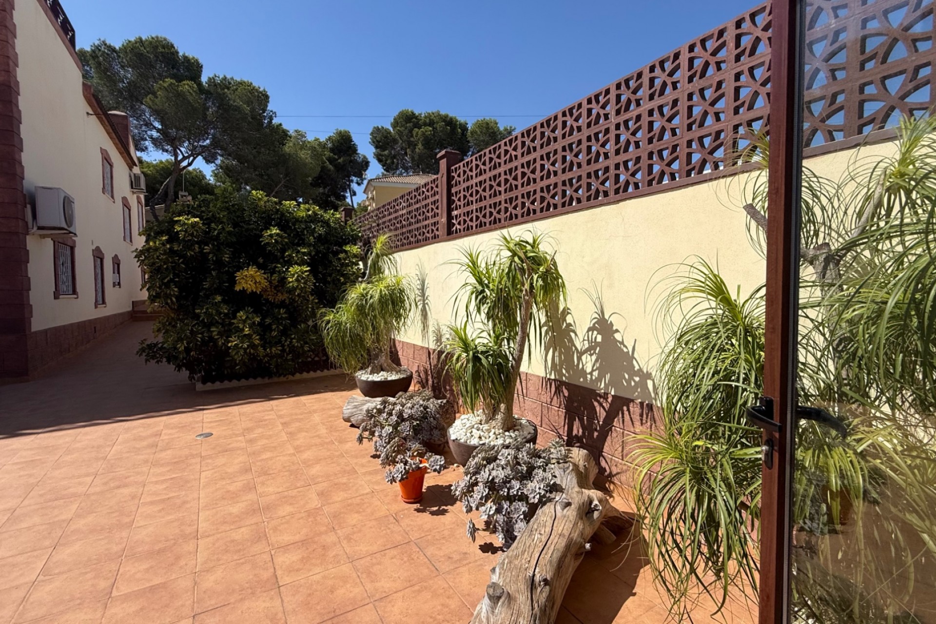 Återförsäljning - Villa -
Torrevieja - Costa Blanca
