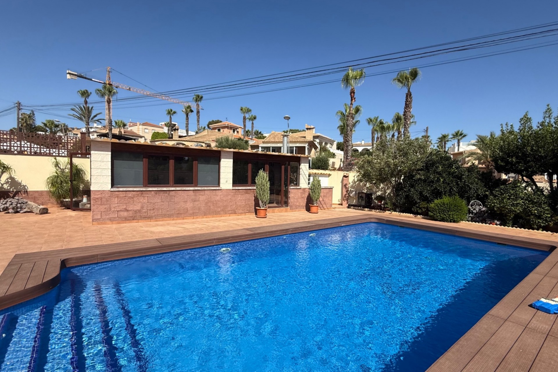 Återförsäljning - Villa -
Torrevieja - Costa Blanca