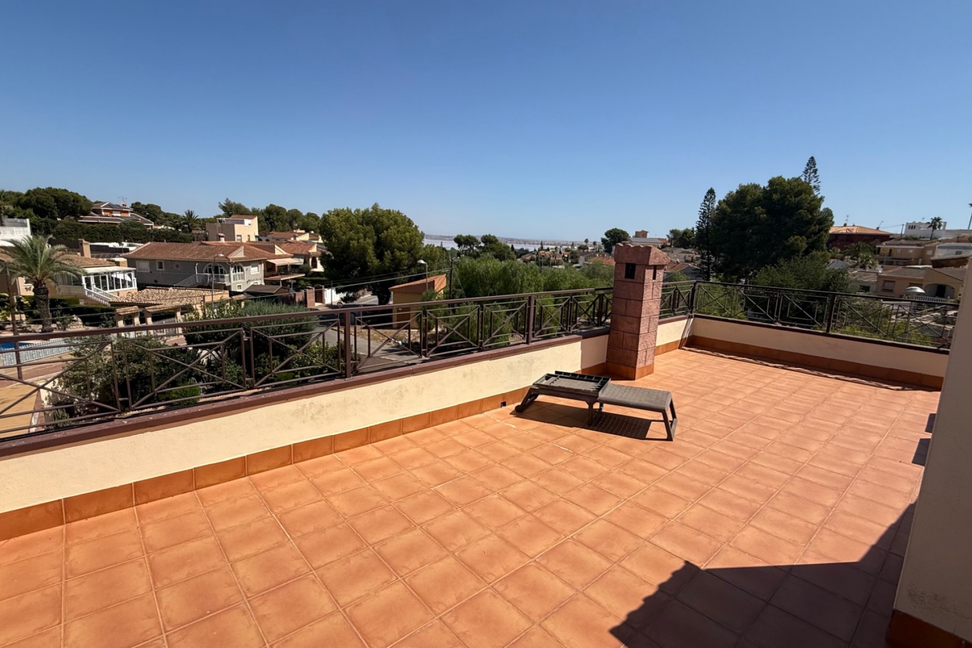 Återförsäljning - Villa -
Torrevieja - Costa Blanca