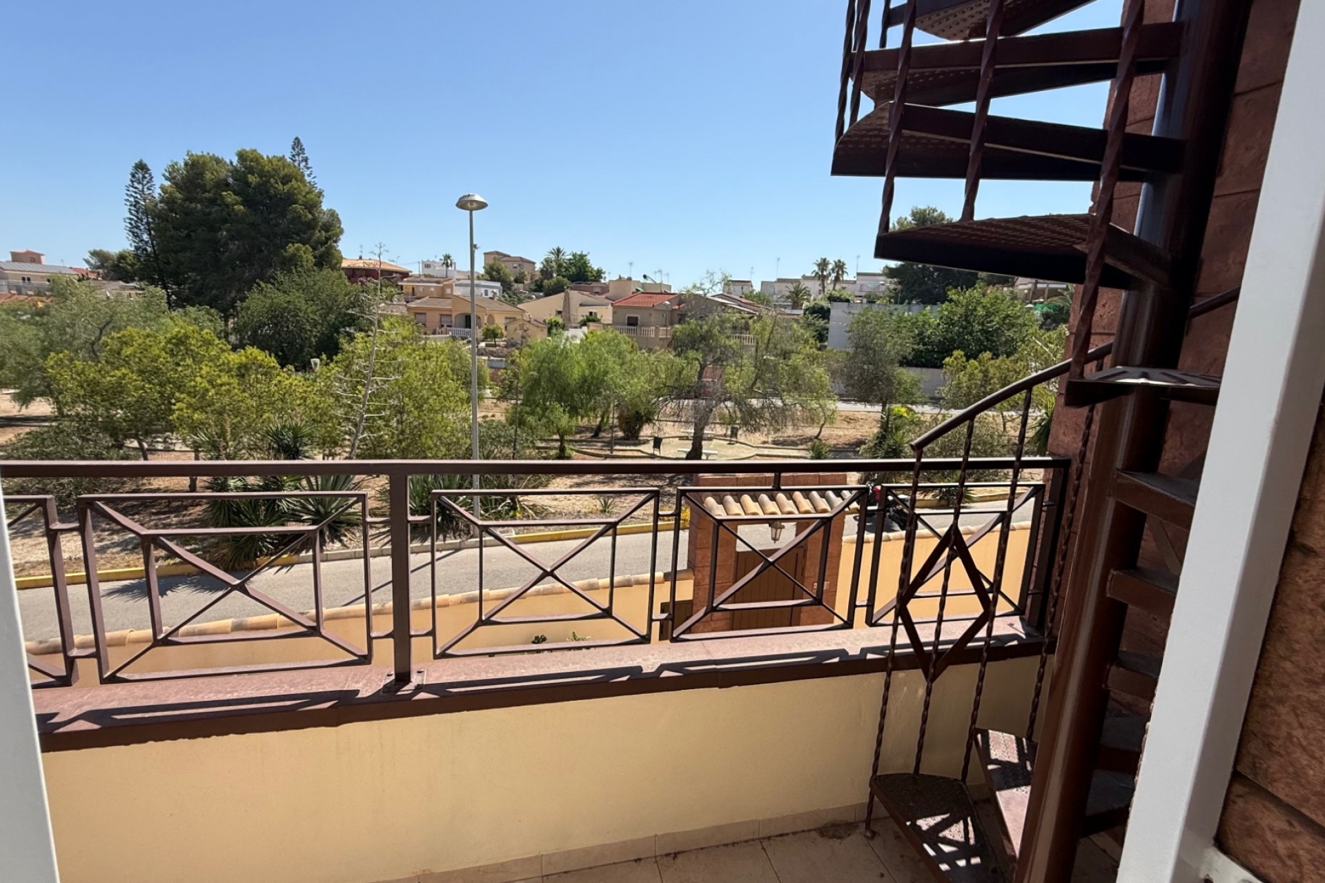 Återförsäljning - Villa -
Torrevieja - Costa Blanca