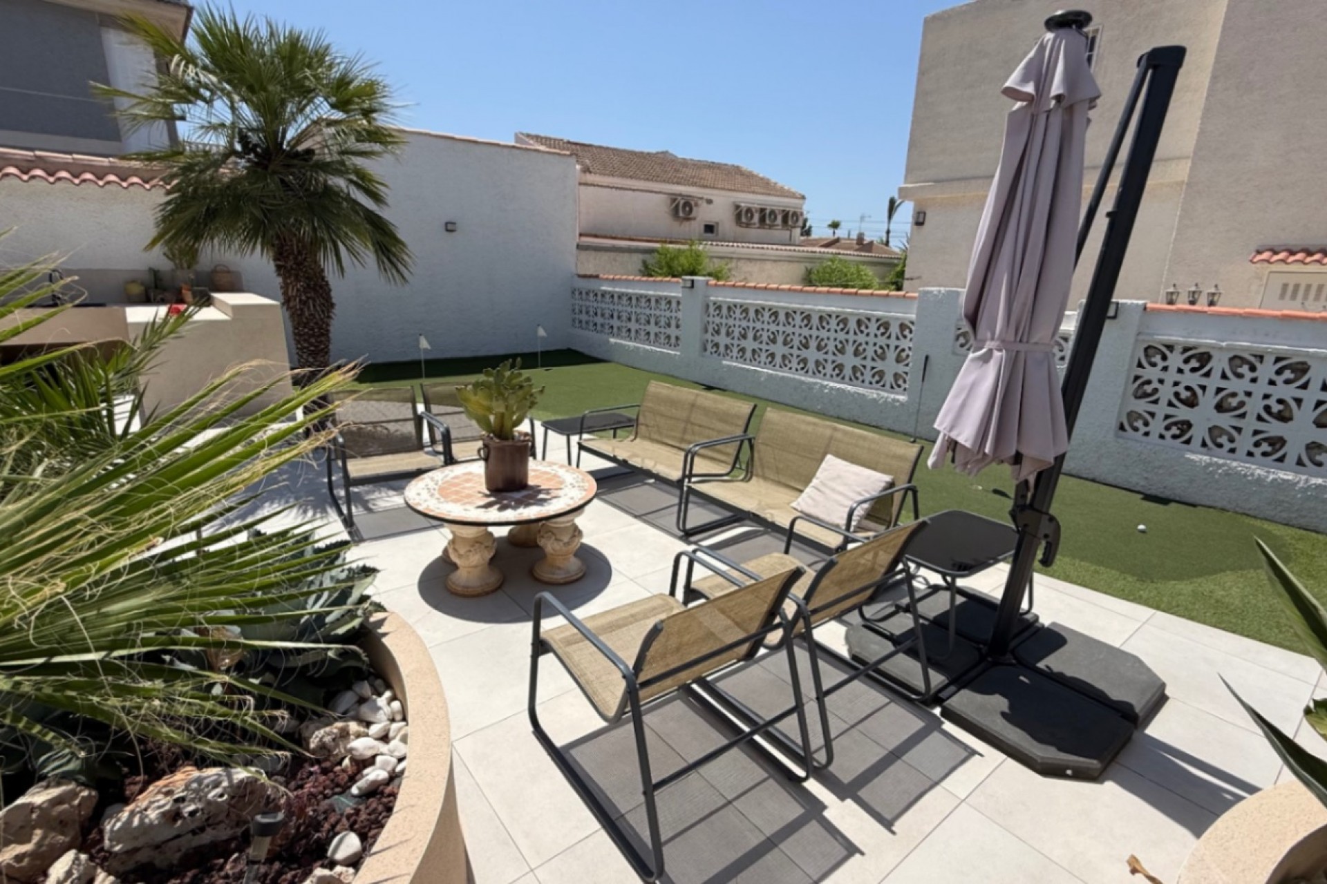 Återförsäljning - Villa -
Torrevieja - Costa Blanca