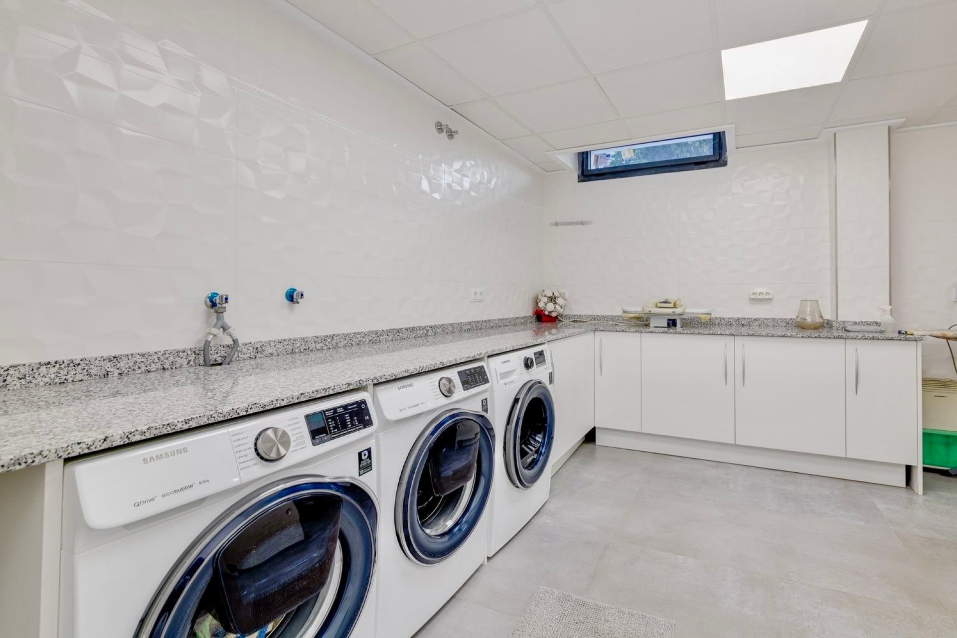 Återförsäljning - Villa -
Torrevieja - Costa Blanca