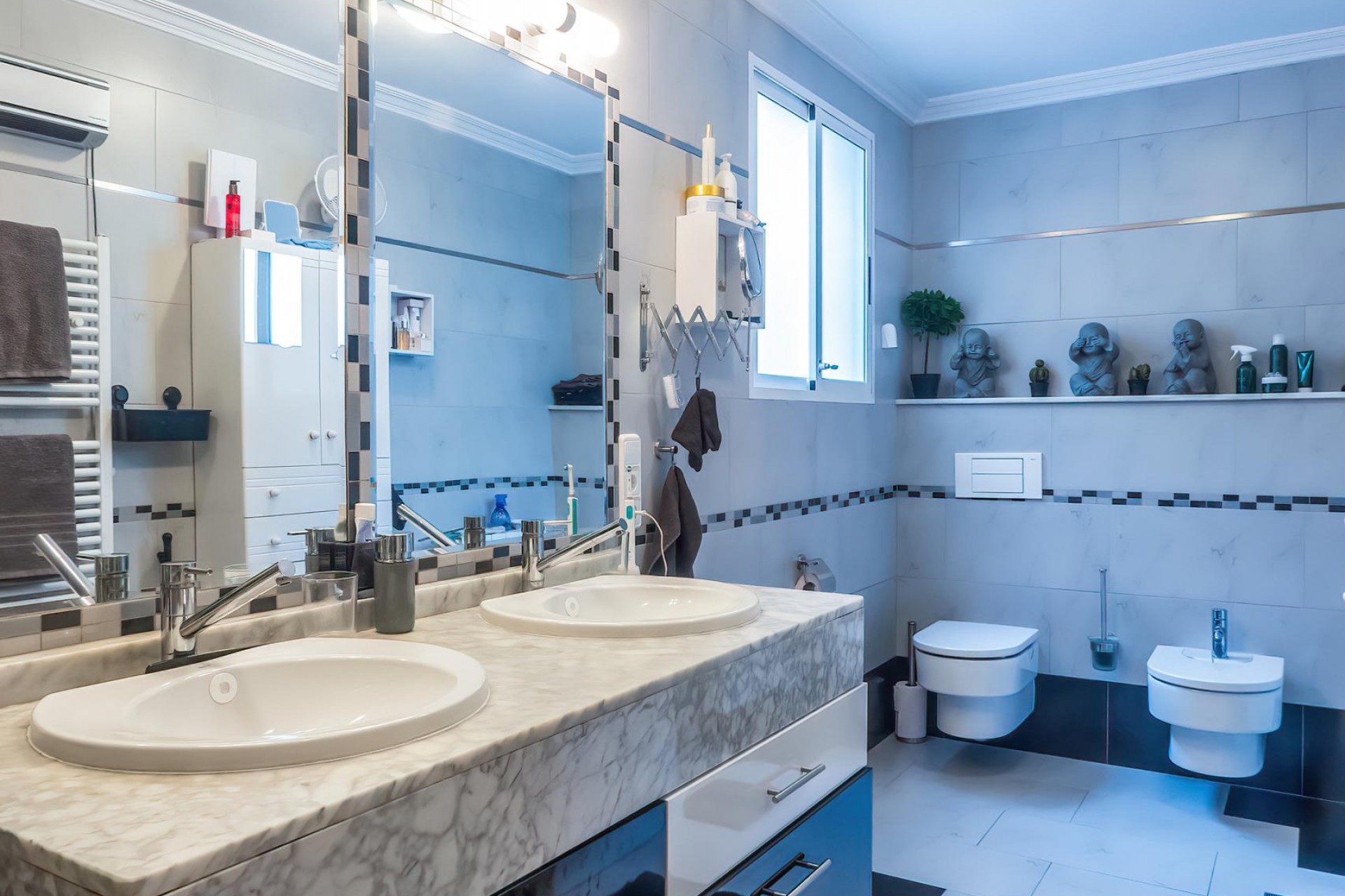 Återförsäljning - Villa -
Torrevieja - Costa Blanca