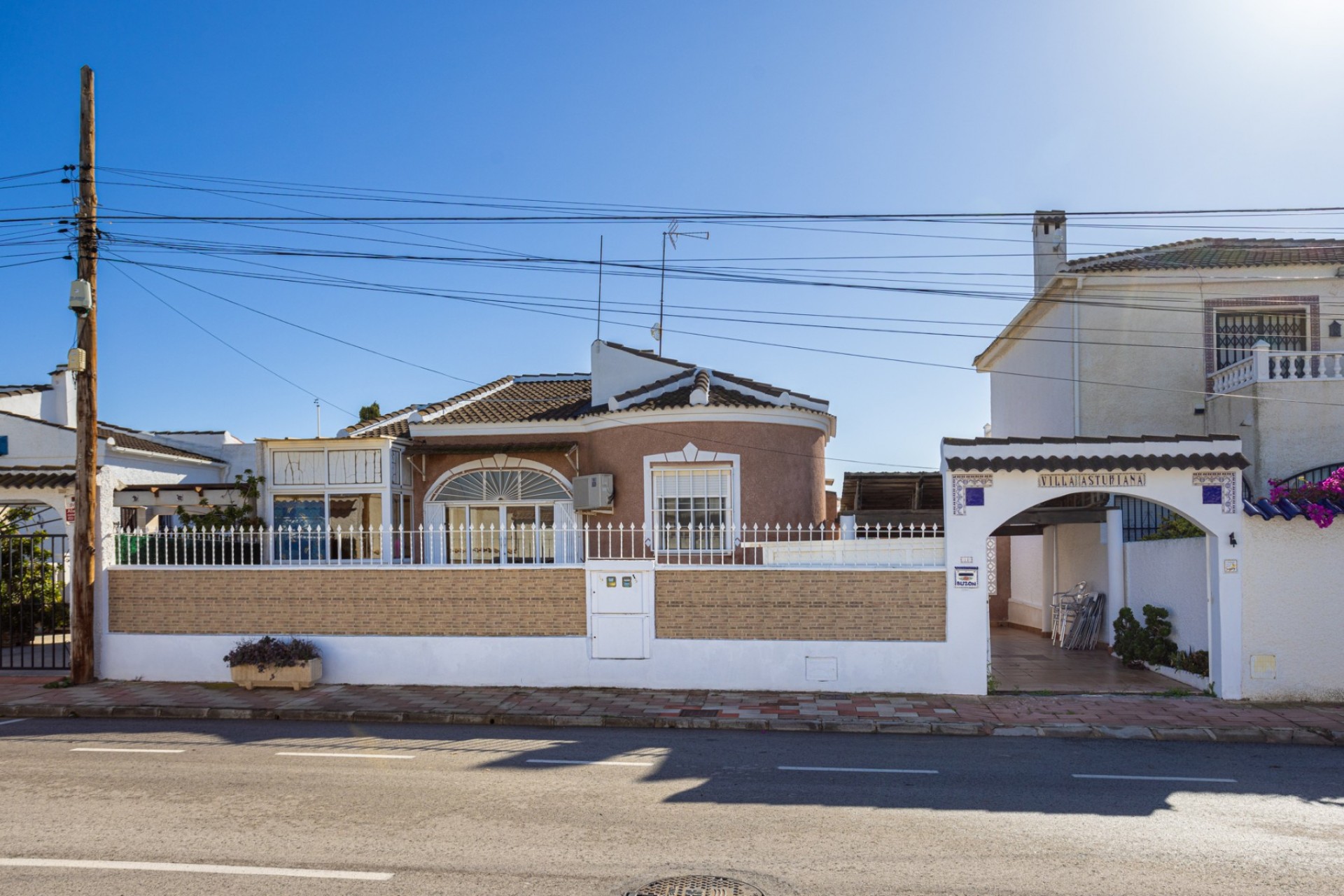 Återförsäljning - Villa -
Torrevieja - Costa Blanca