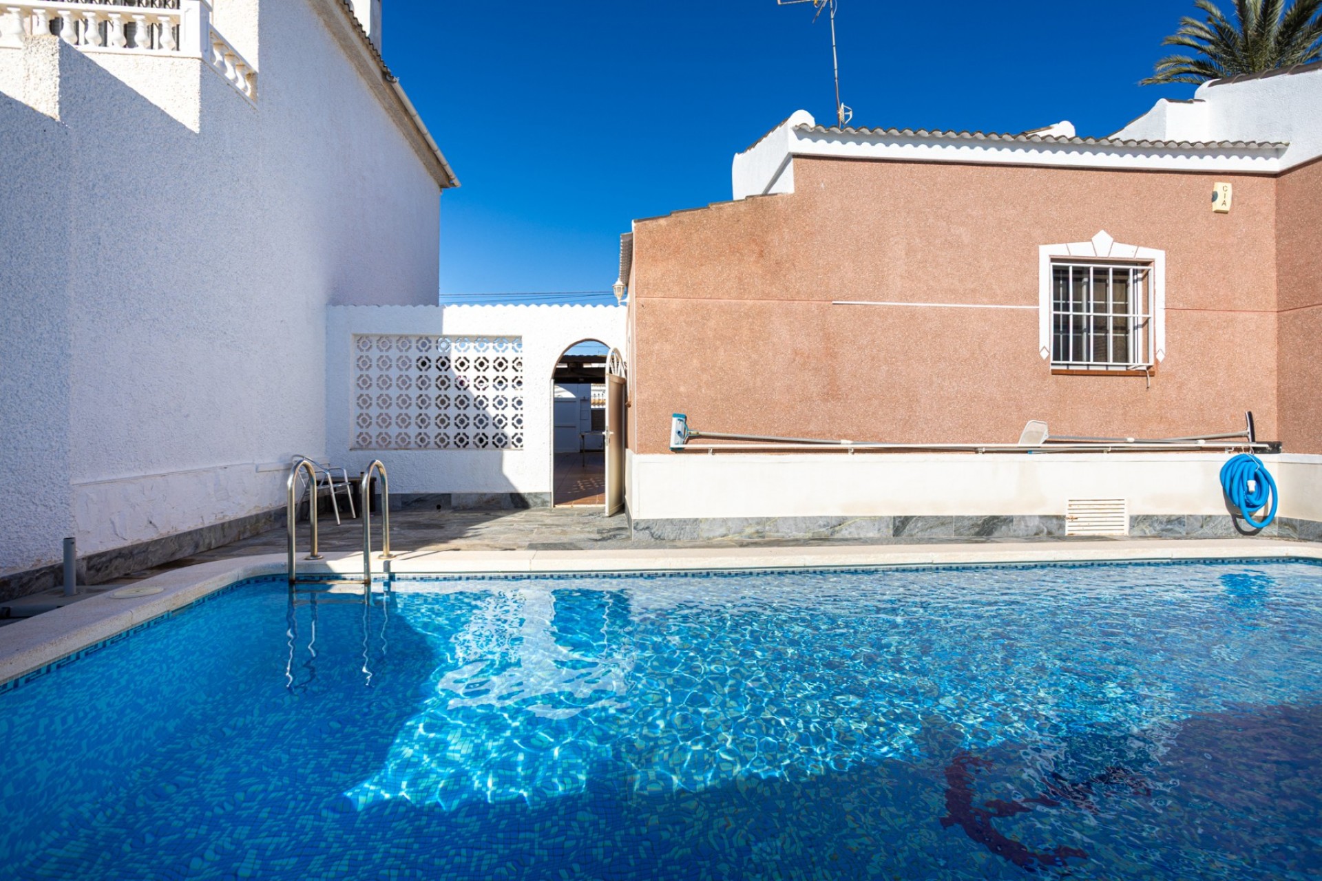 Återförsäljning - Villa -
Torrevieja - Costa Blanca