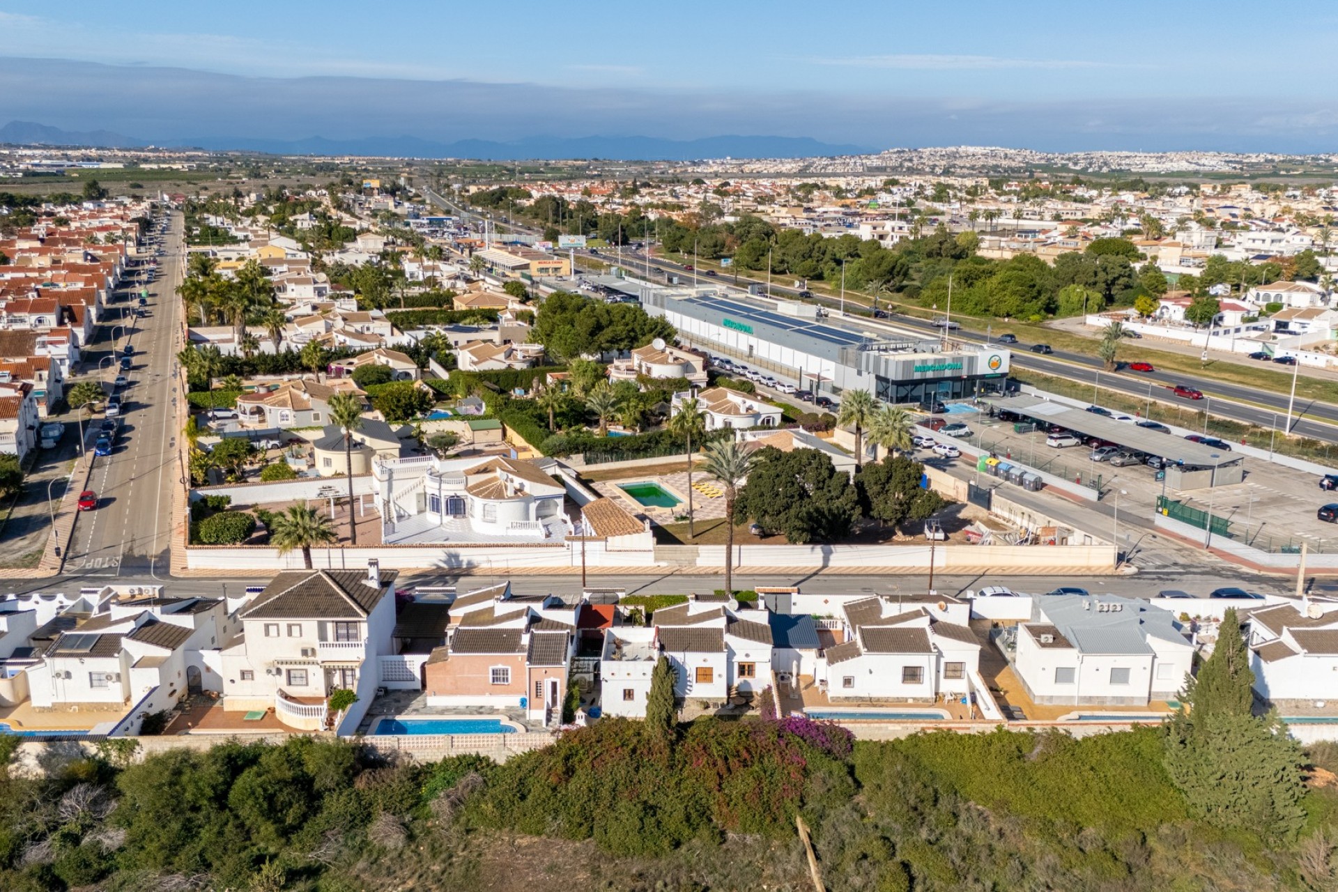 Återförsäljning - Villa -
Torrevieja - Costa Blanca