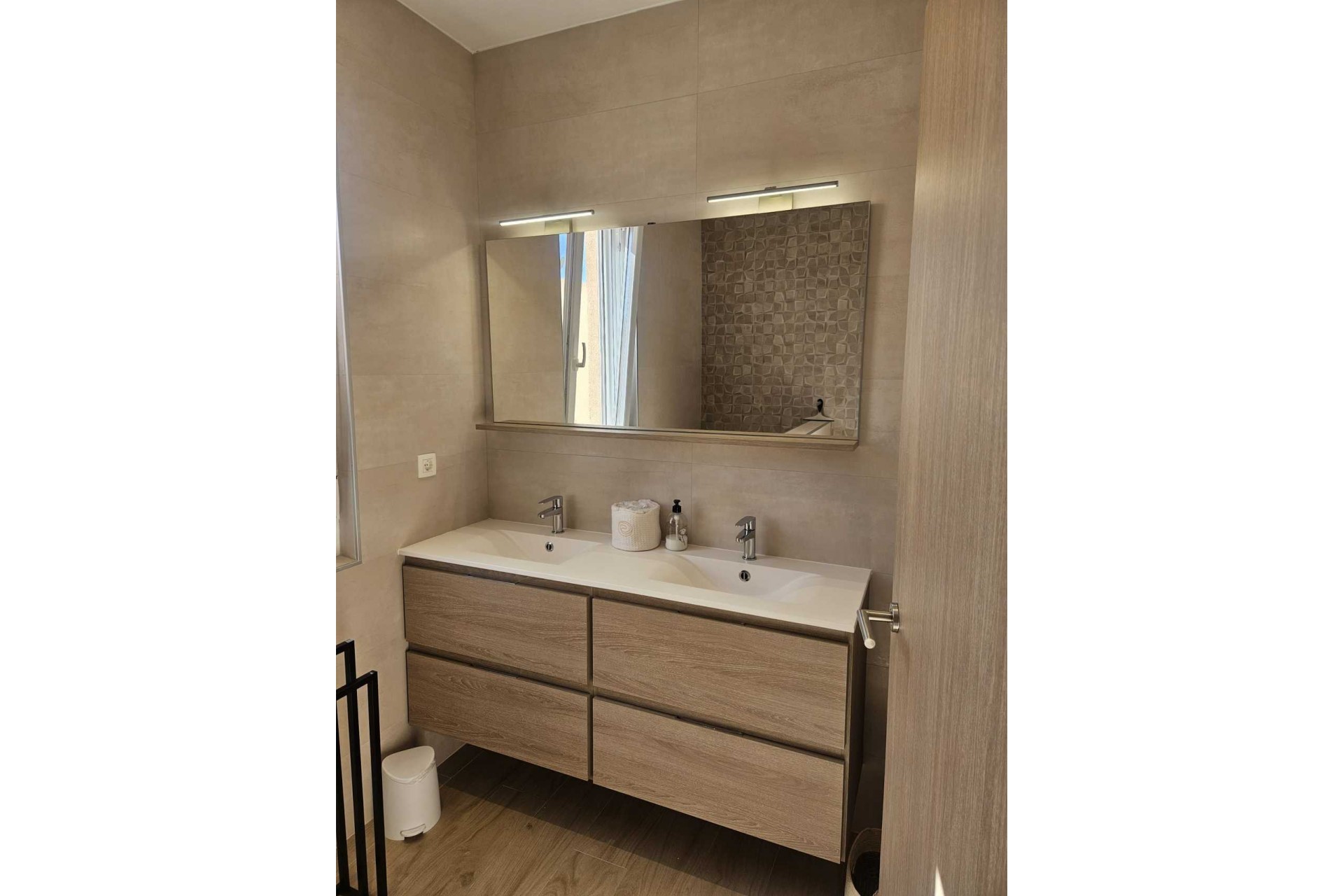 Återförsäljning - Villa -
Torrevieja - Costa Blanca