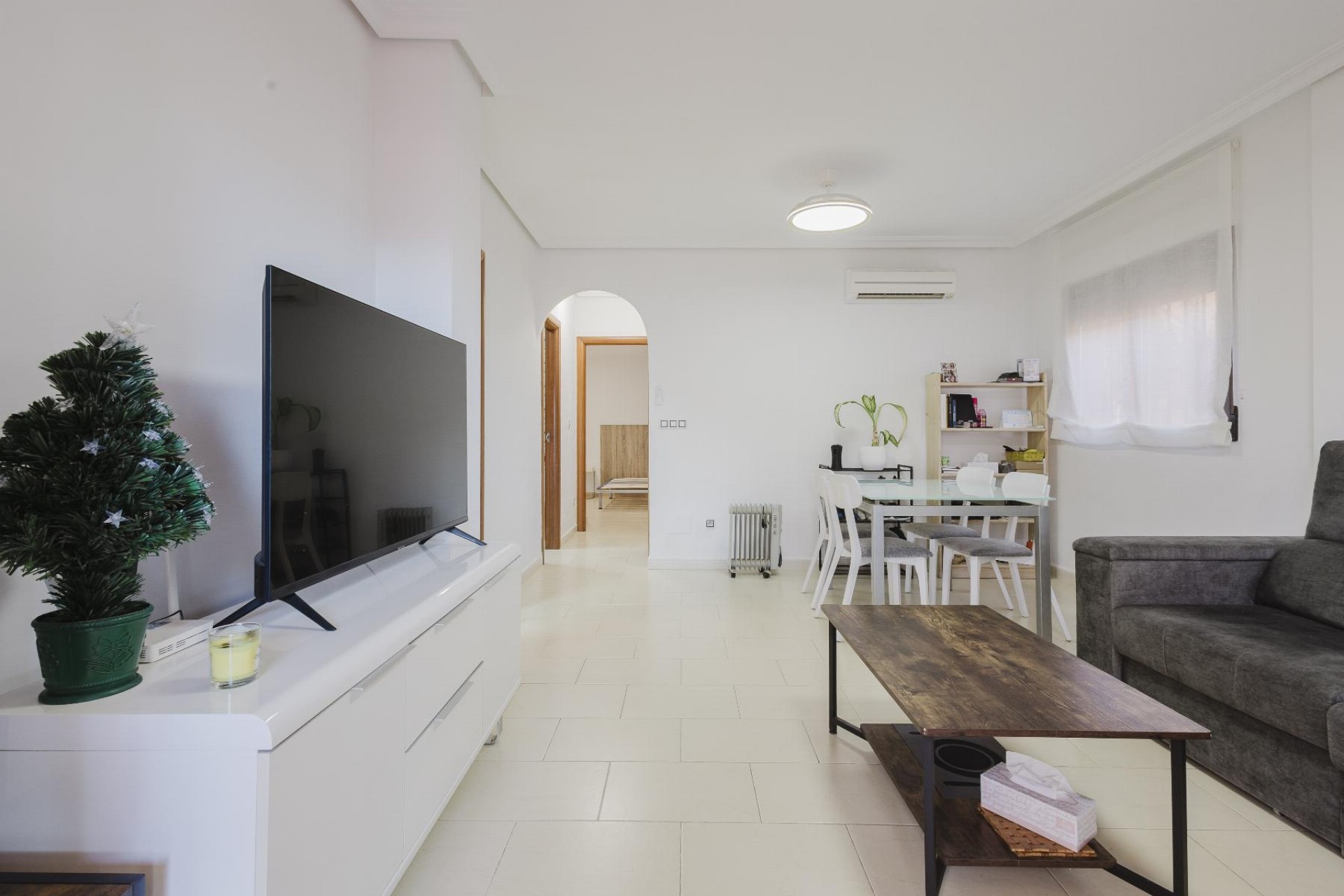 Återförsäljning - Villa -
Torrevieja - Costa Blanca