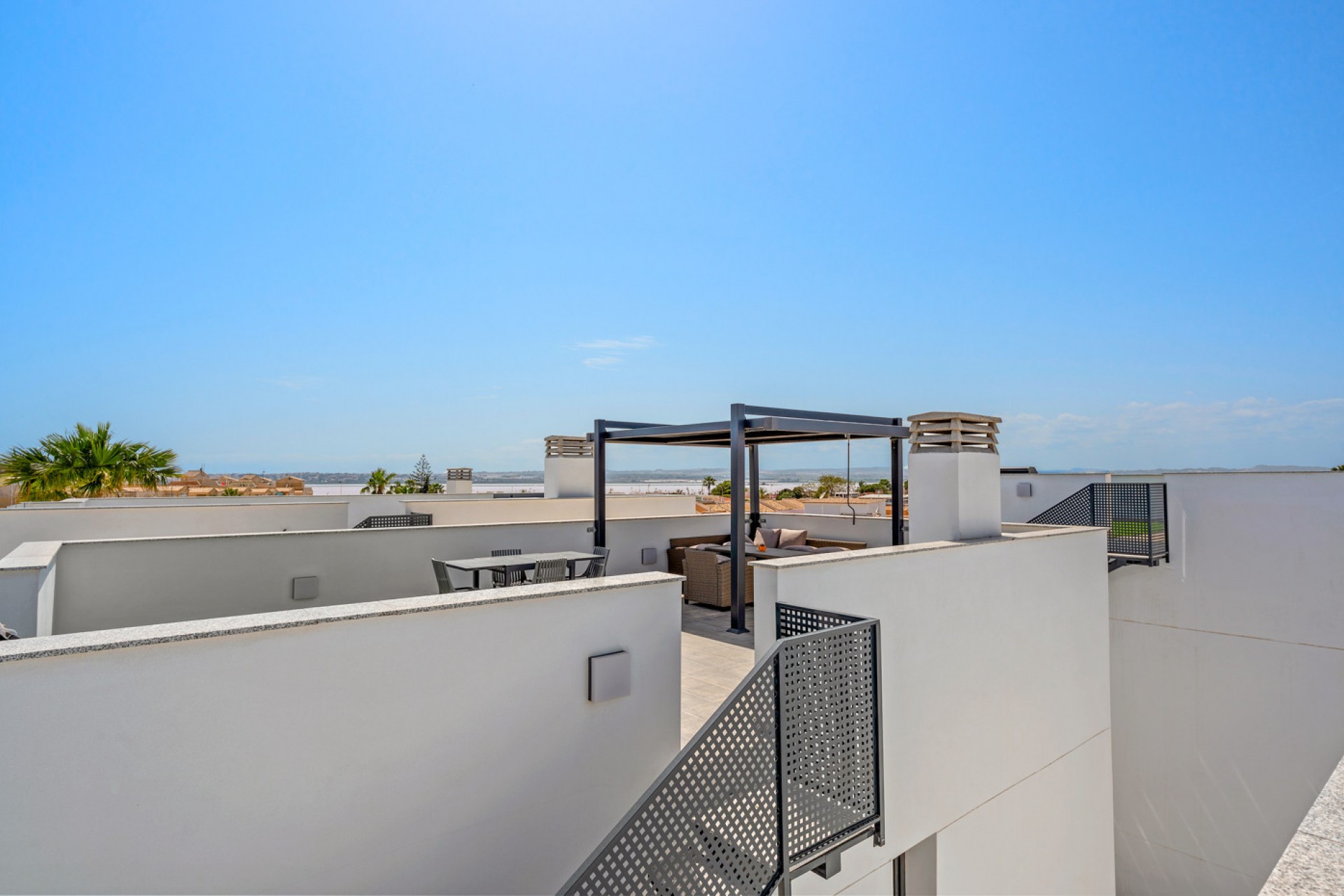 Återförsäljning - Villa -
Torrevieja - Costa Blanca
