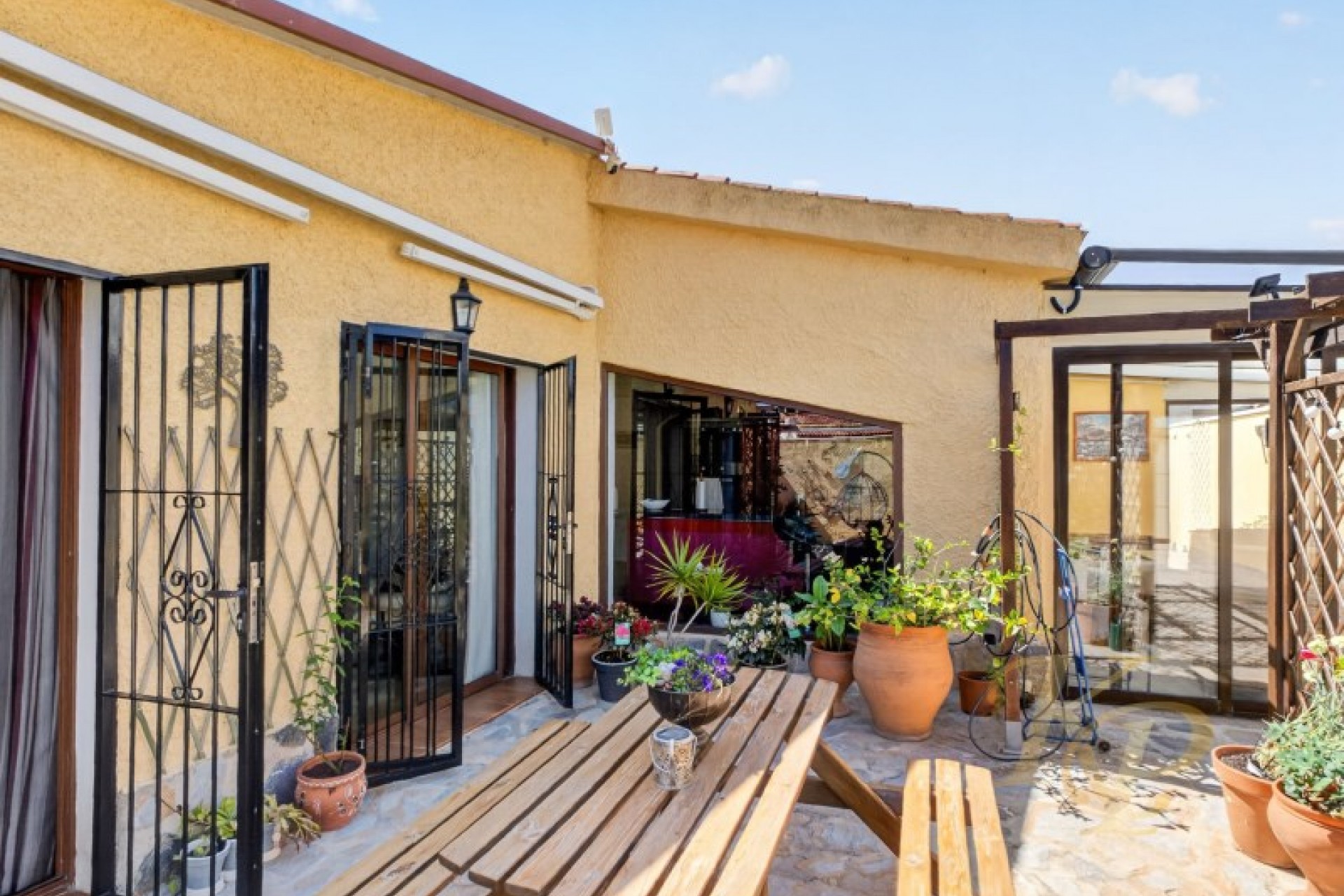 Återförsäljning - Villa -
Torrevieja - Costa Blanca