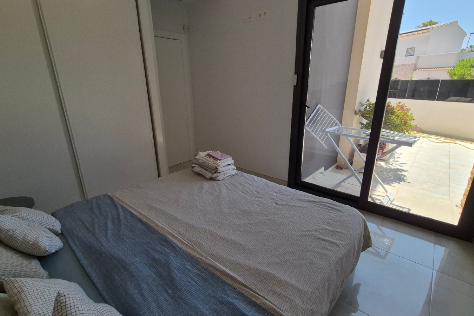 Återförsäljning - Villa -
Torrevieja - Costa Blanca