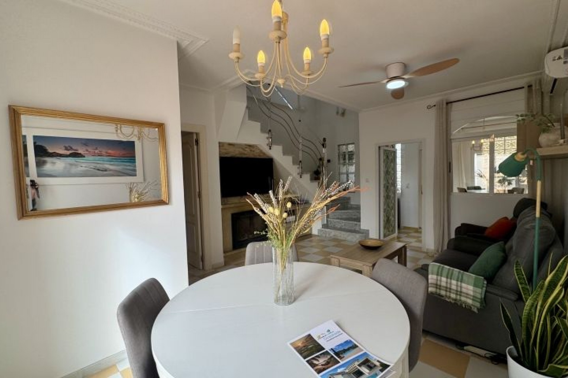 Återförsäljning - Villa -
Torrevieja - Costa Blanca