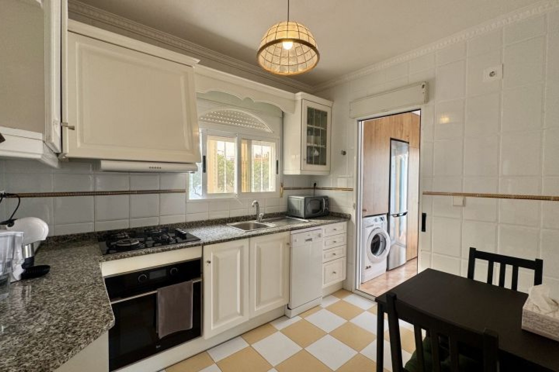 Återförsäljning - Villa -
Torrevieja - Costa Blanca