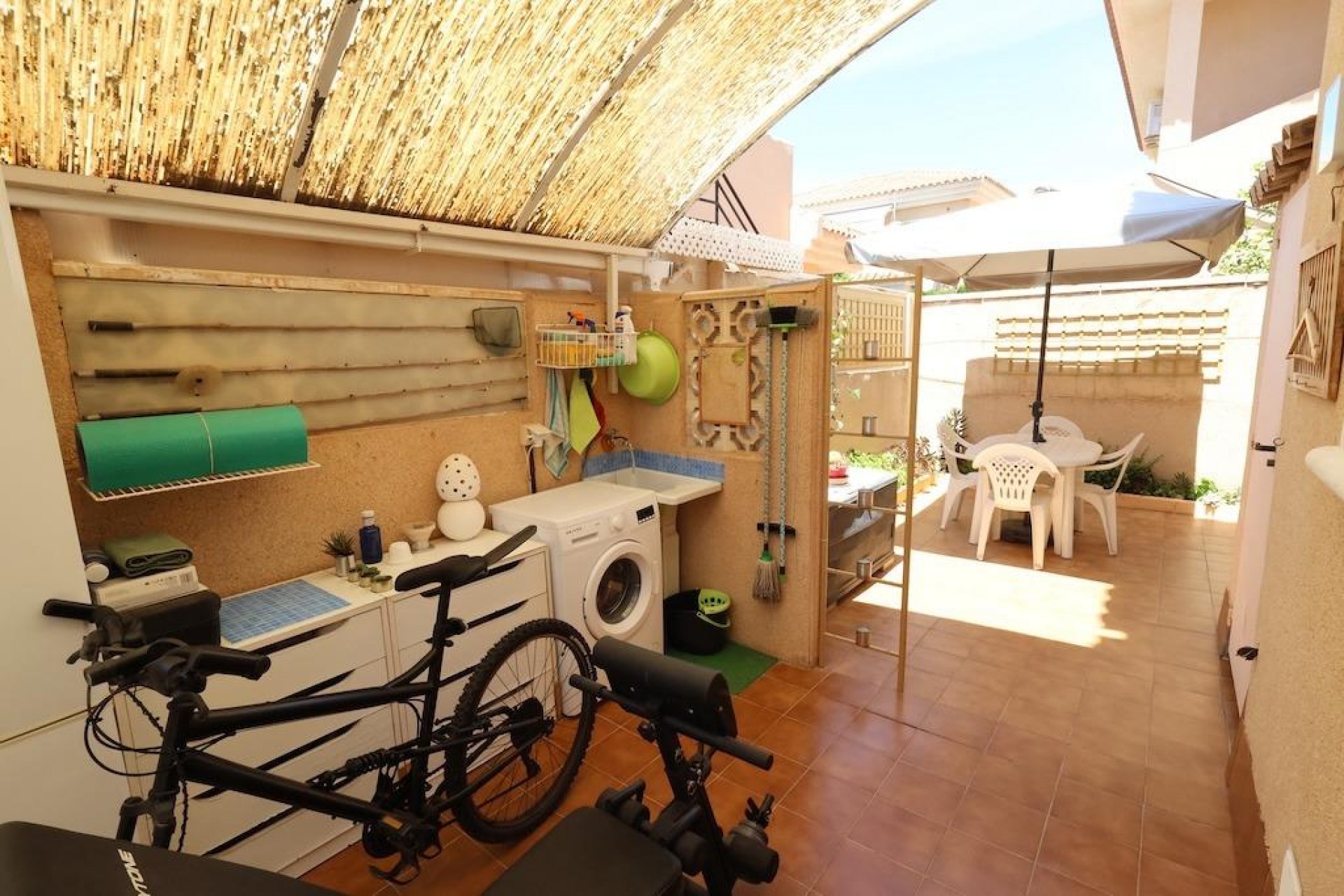 Återförsäljning - Villa -
Torrevieja - Costa Blanca