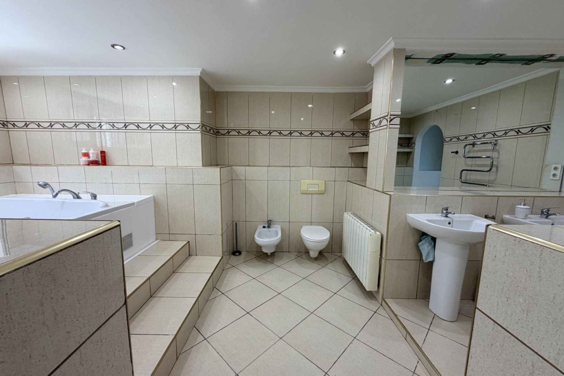 Återförsäljning - Villa -
Torrevieja - Costa Blanca