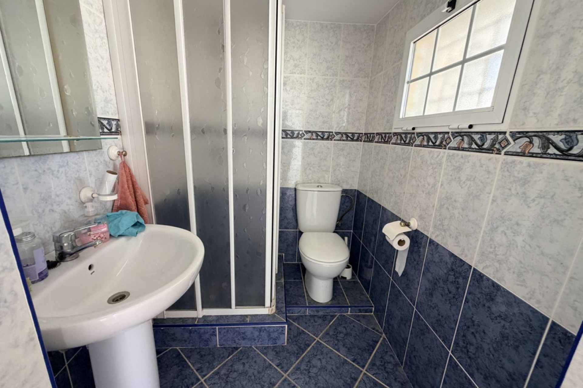 Återförsäljning - Villa -
Torrevieja - Costa Blanca