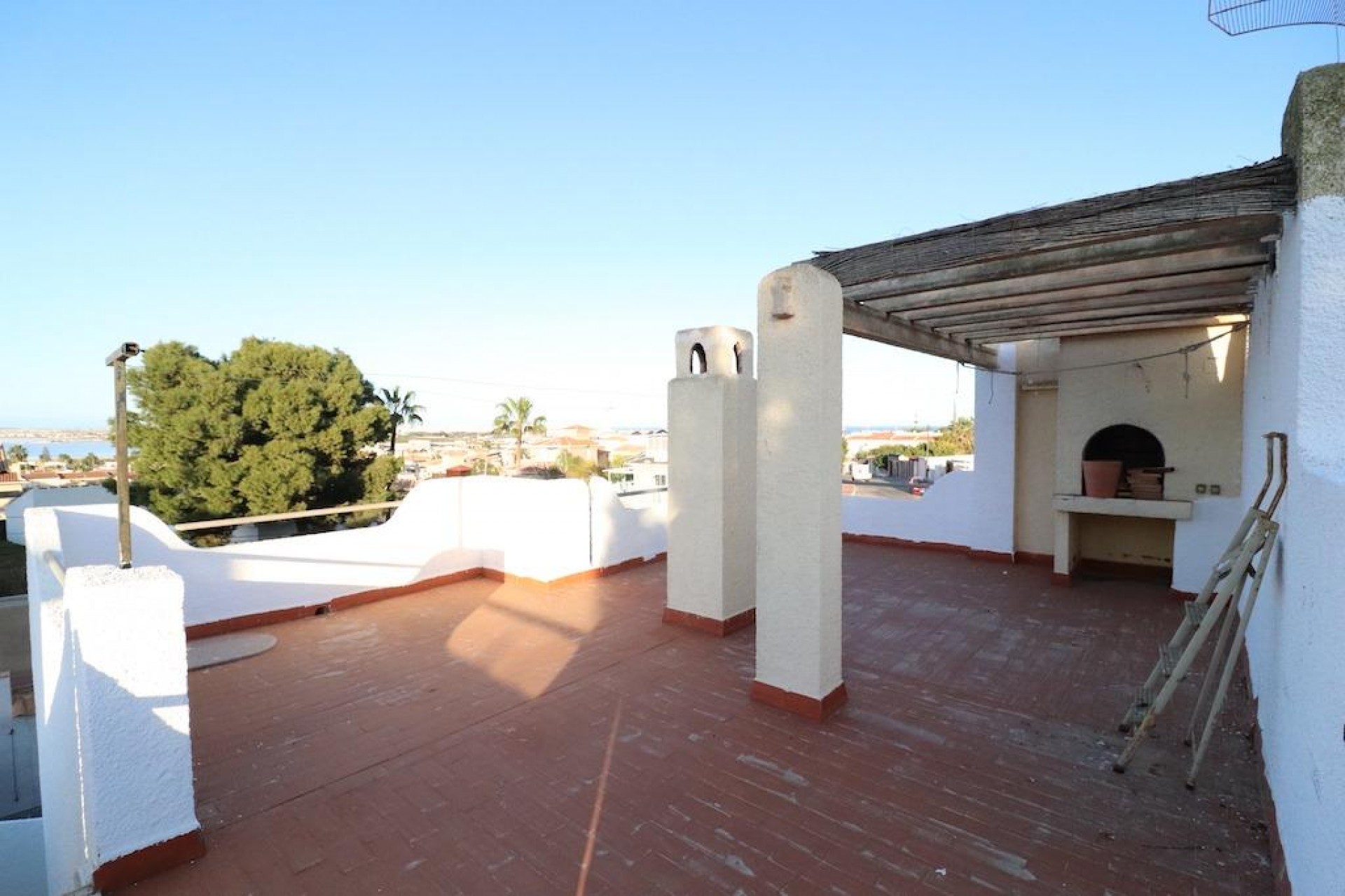 Återförsäljning - Villa -
Torrevieja - Costa Blanca