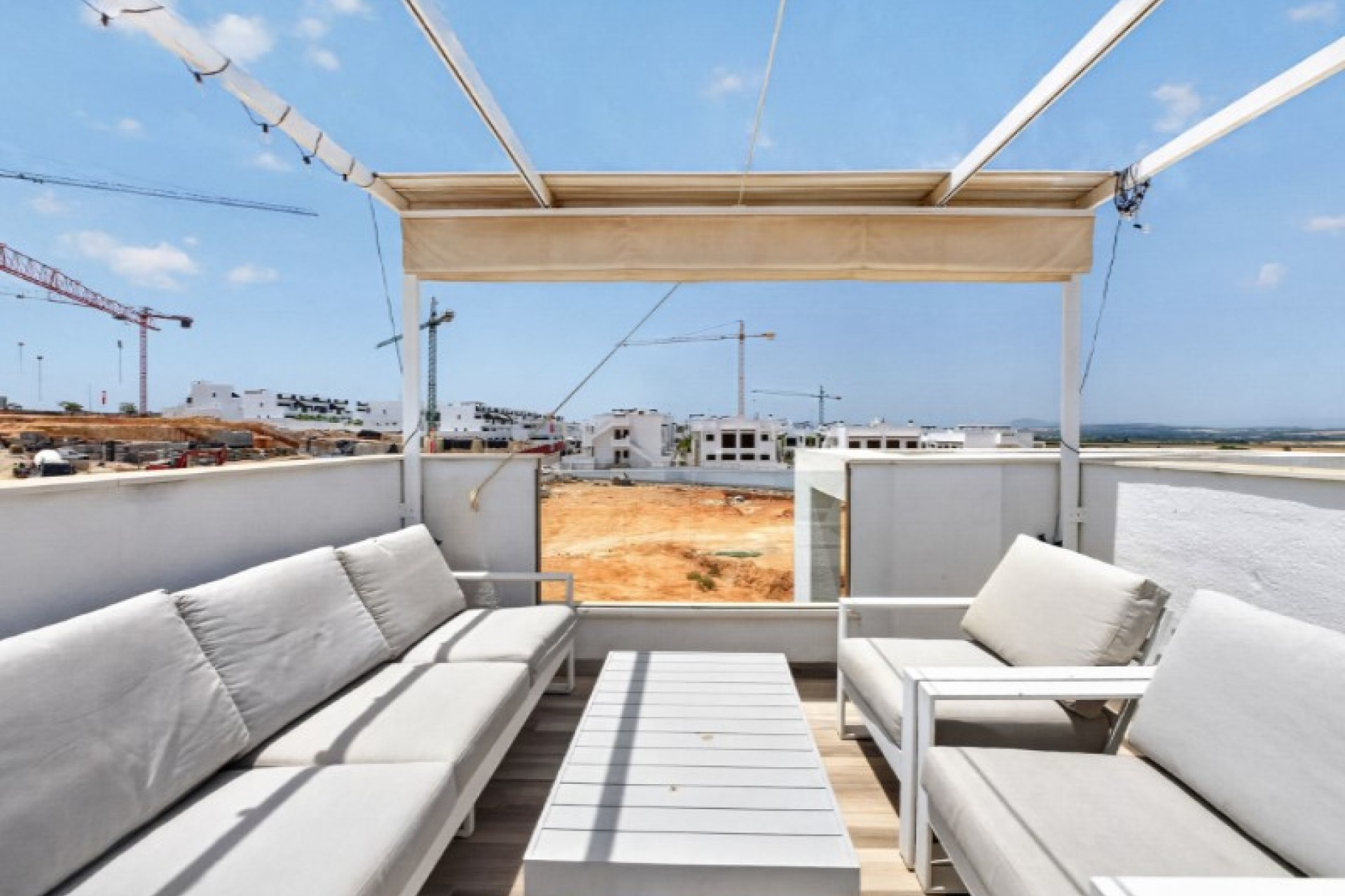 Återförsäljning - Villa -
Torrevieja - Costa Blanca