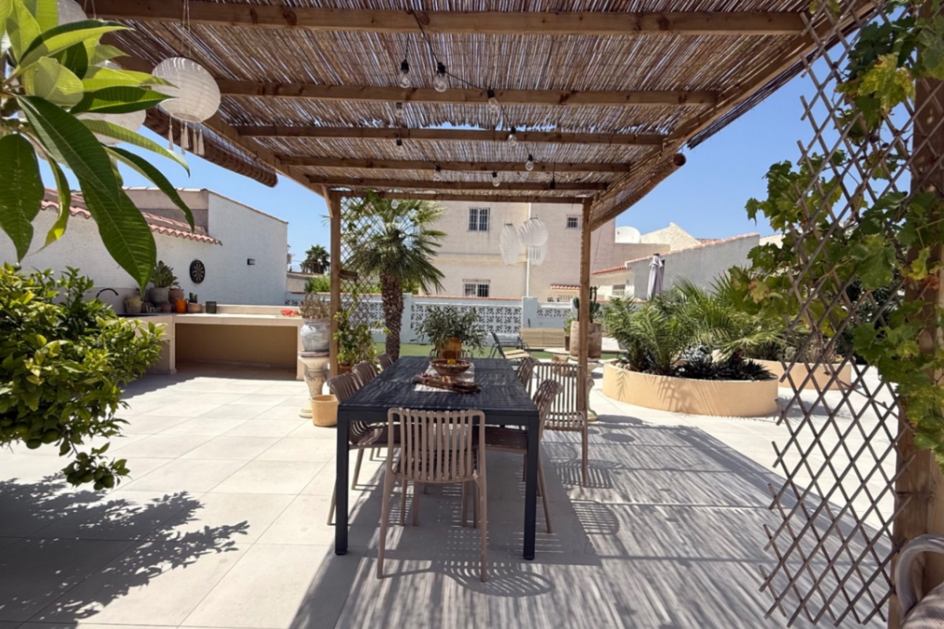 Återförsäljning - Villa -
Torrevieja - Costa Blanca