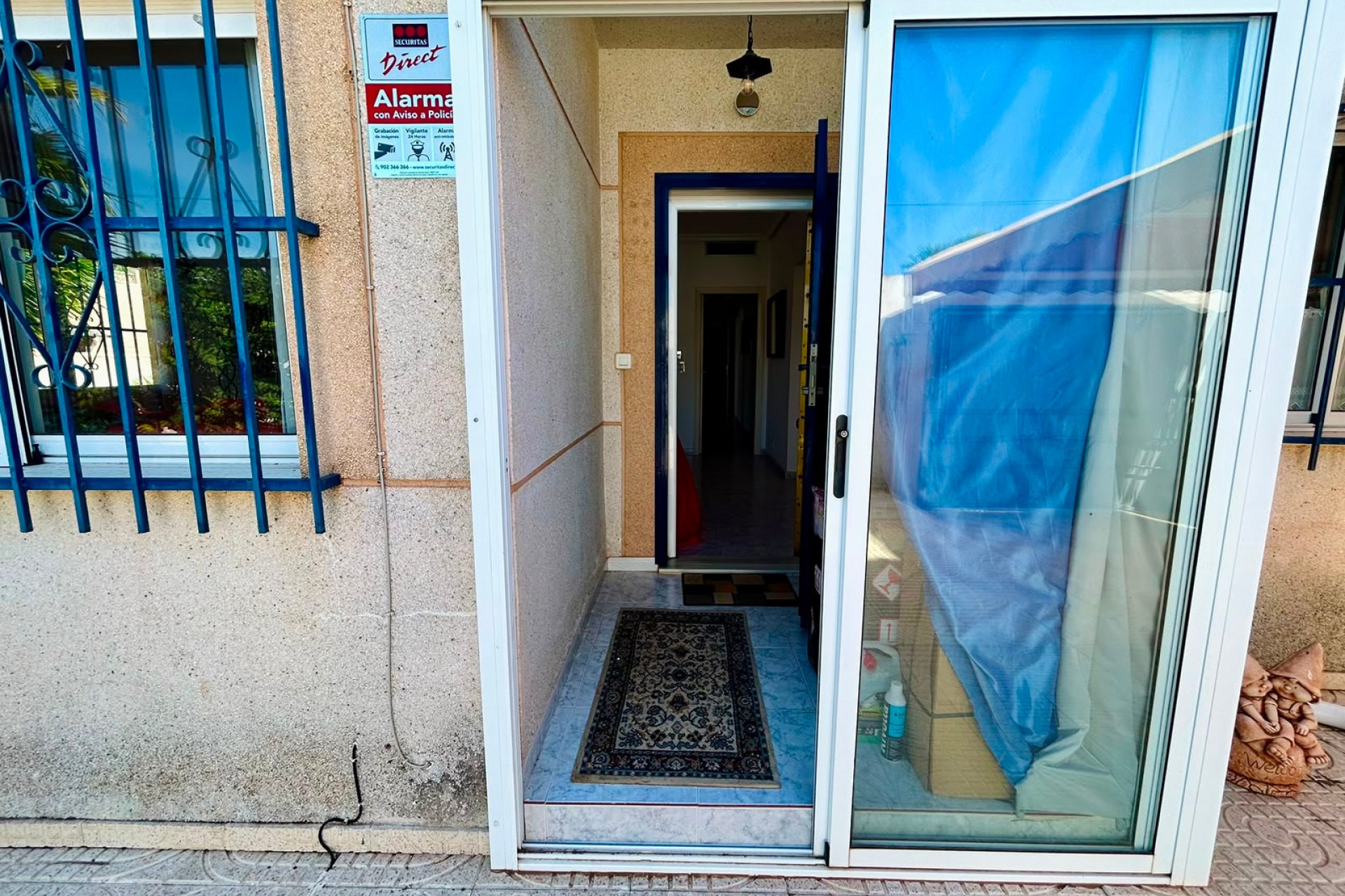 Återförsäljning - Villa -
Torrevieja - Costa Blanca