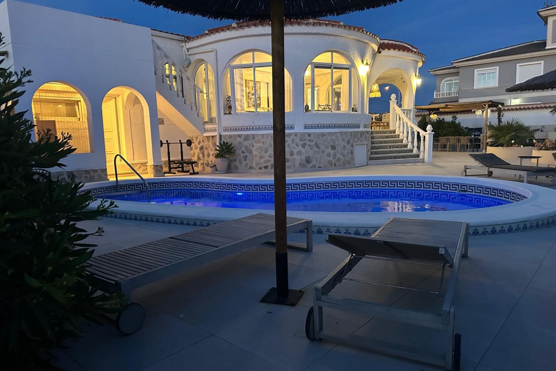 Återförsäljning - Villa -
Torrevieja - Costa Blanca