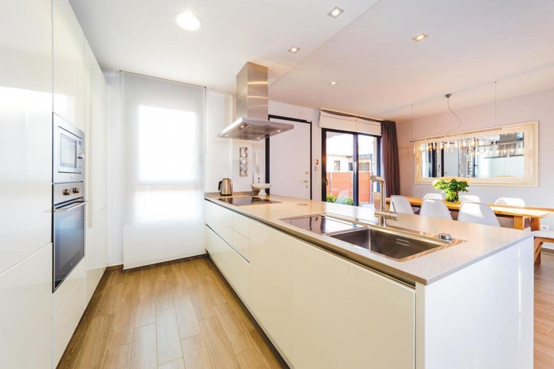 Återförsäljning - Villa -
Torrevieja - Costa Blanca