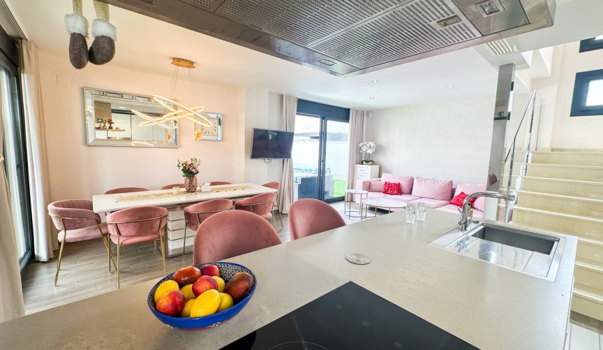 Återförsäljning - Villa -
Torrevieja - Costa Blanca