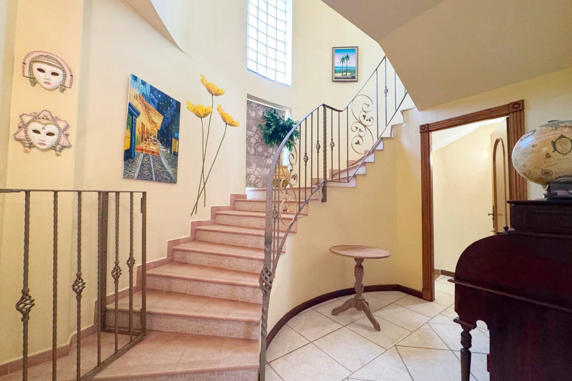Återförsäljning - Villa -
Torrevieja - Costa Blanca