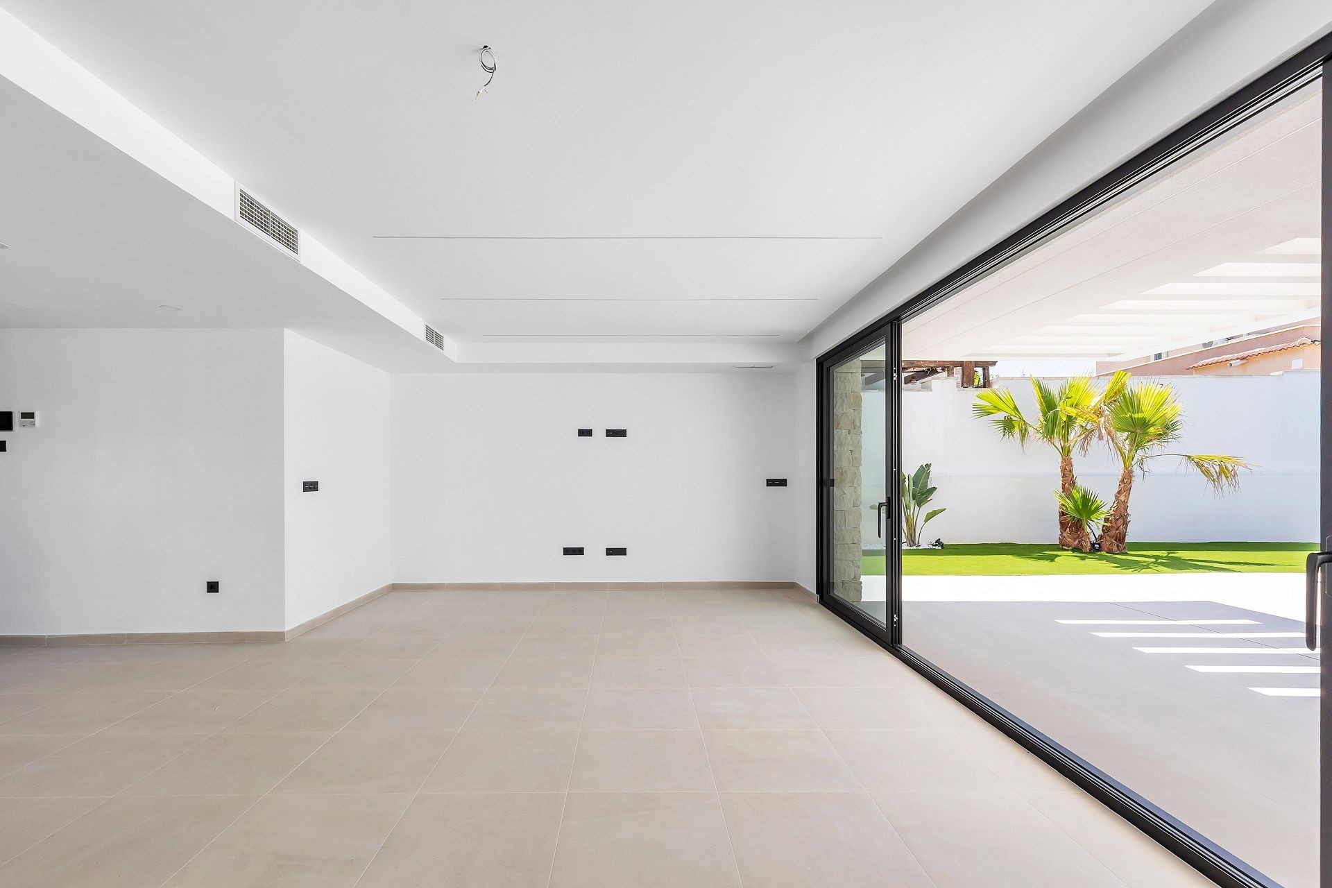 Återförsäljning - Villa -
Torrevieja - Costa Blanca