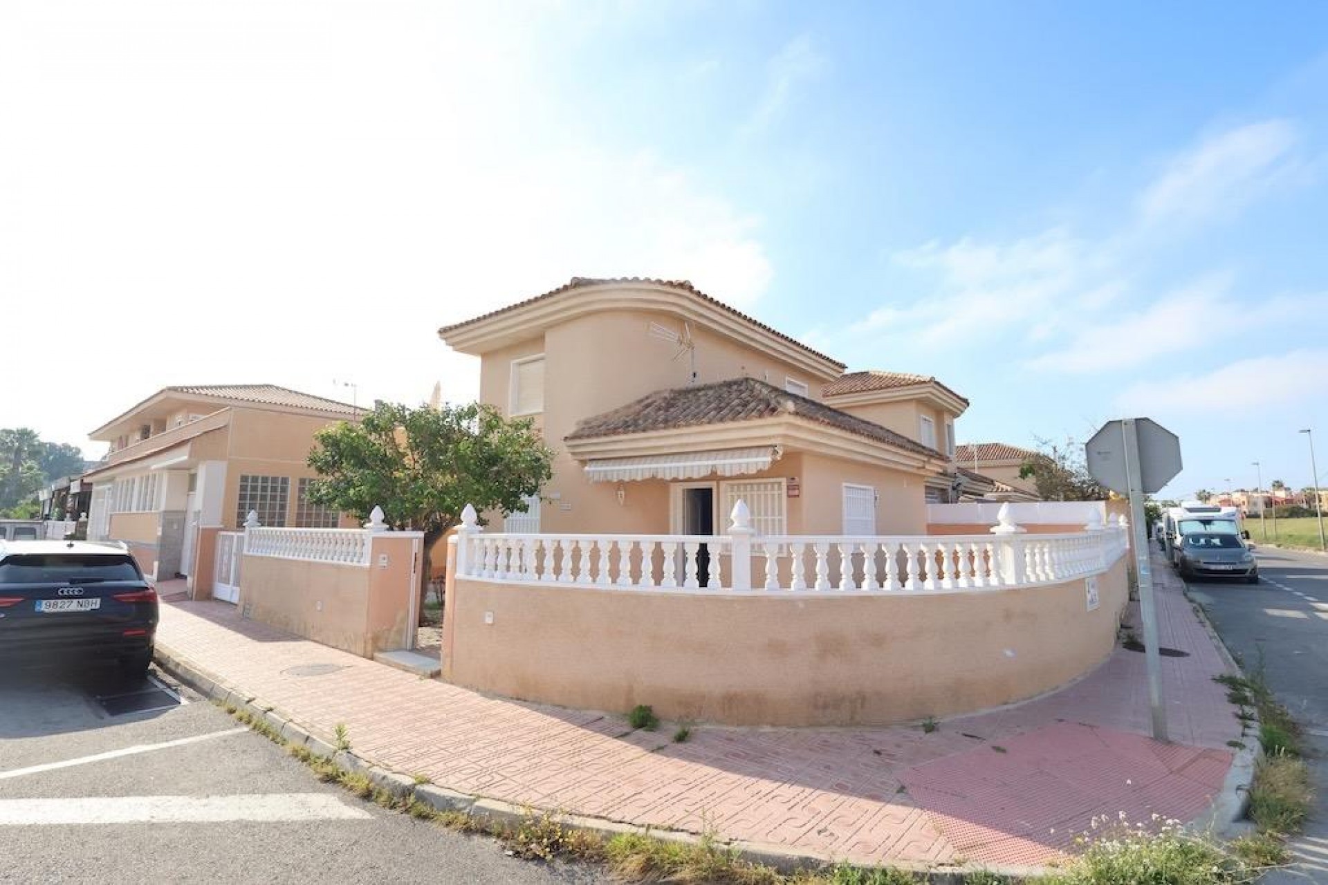 Återförsäljning - Villa -
Torrevieja - Costa Blanca