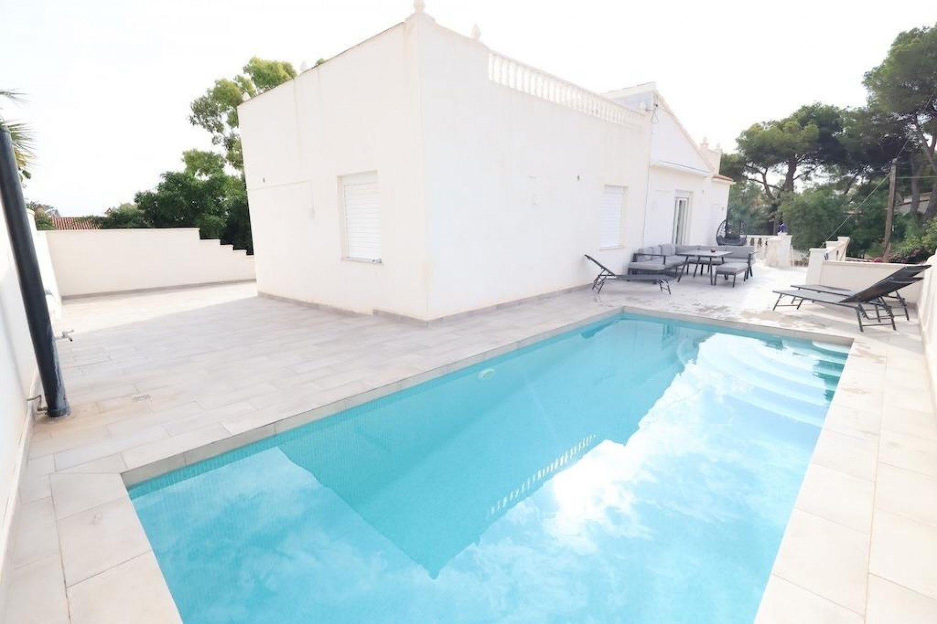 Återförsäljning - Villa -
Torrevieja - Costa Blanca