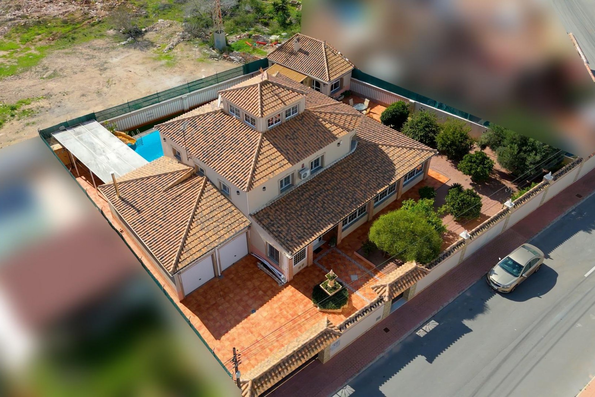 Återförsäljning - Villa -
Torrevieja - El Chaparral