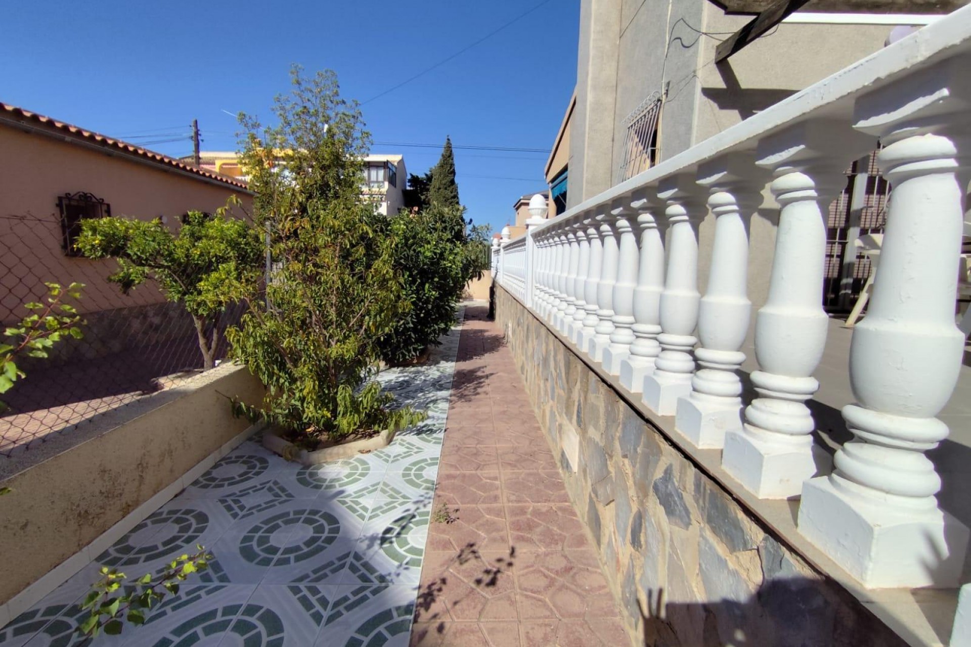 Återförsäljning - Villa -
Torrevieja - Estacion De Autobuses