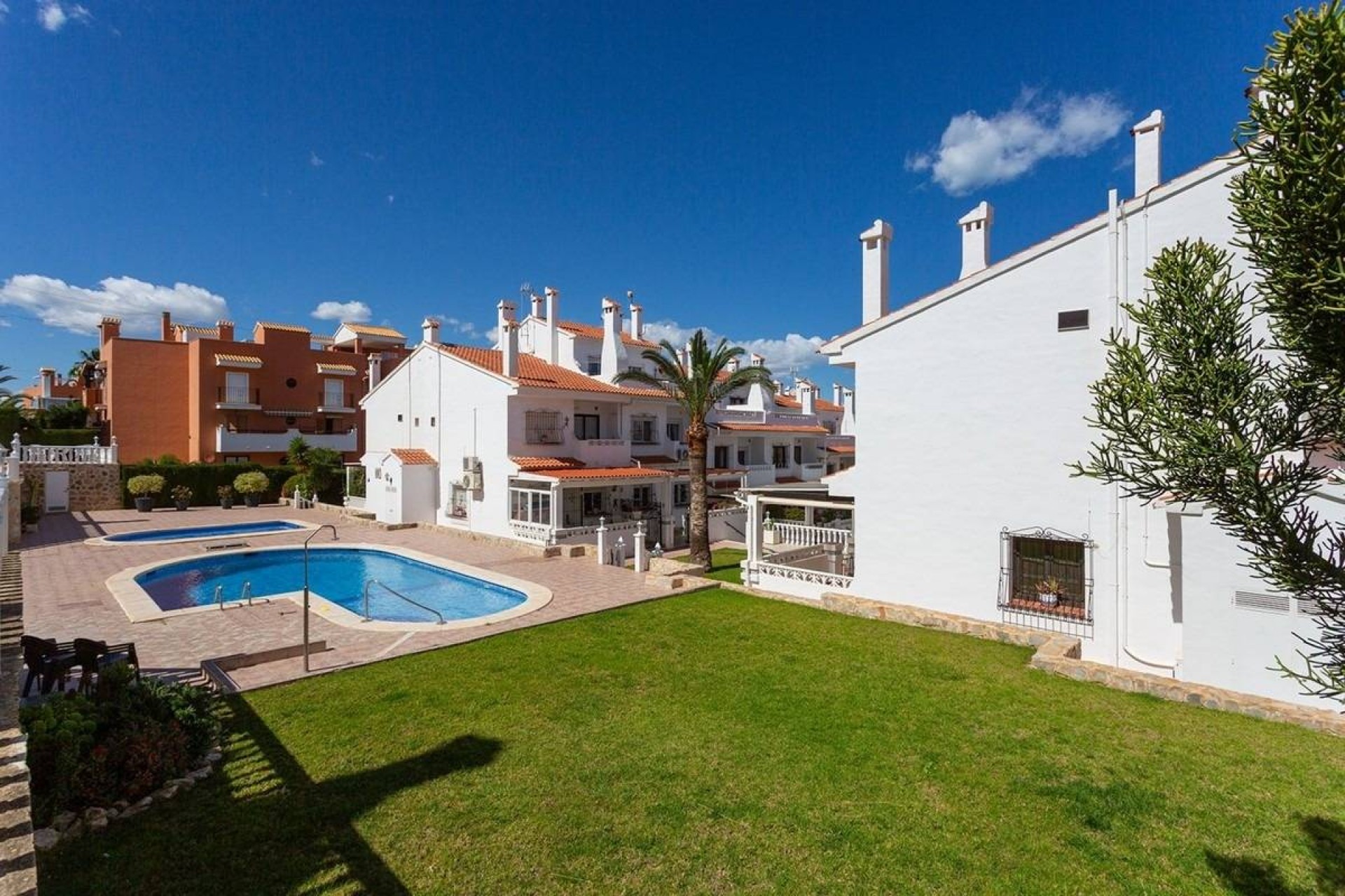 Återförsäljning - Villa -
Torrevieja - La Mata
