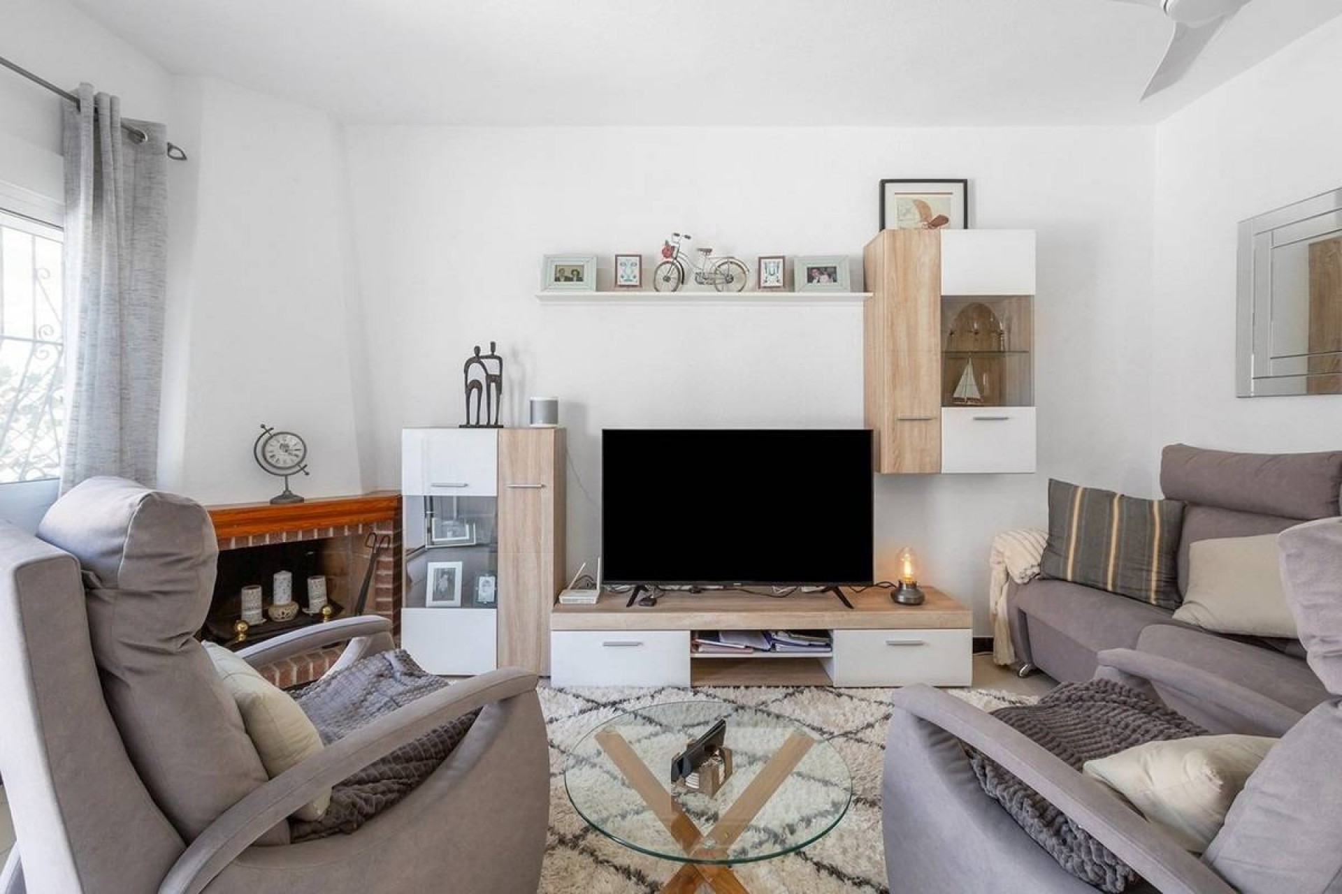 Återförsäljning - Villa -
Torrevieja - La Mata