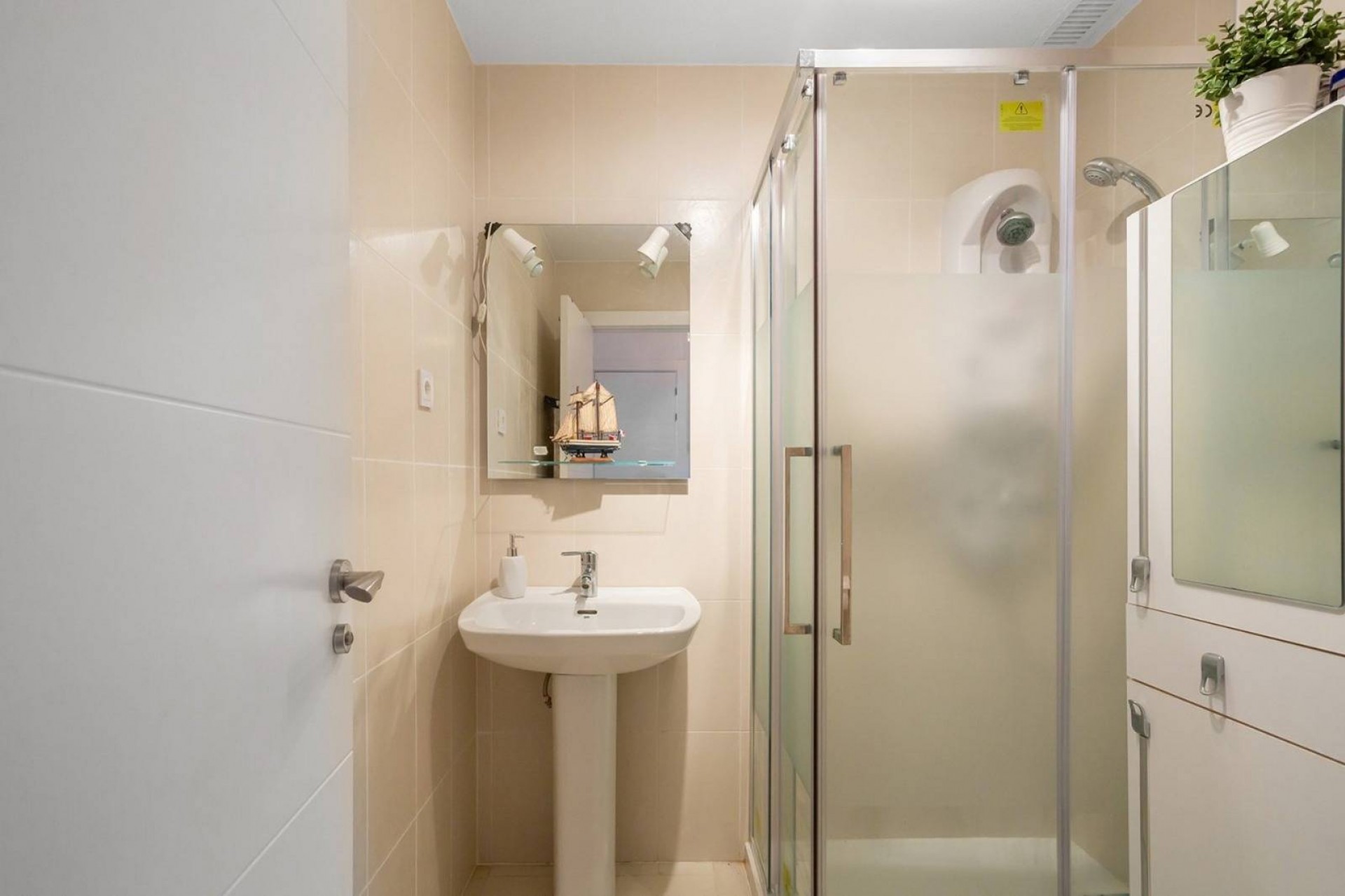 Återförsäljning - Villa -
Torrevieja - La Mata