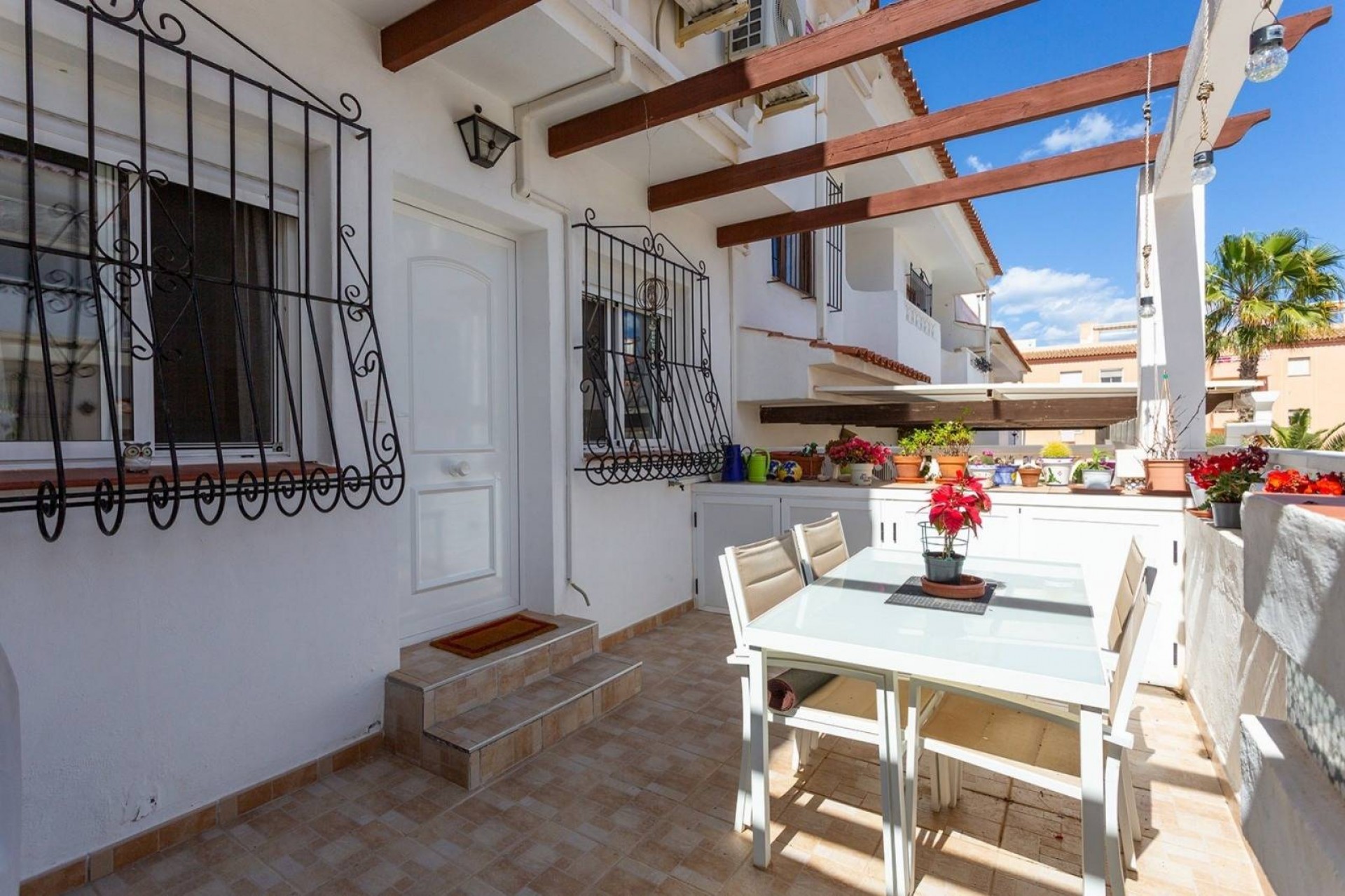 Återförsäljning - Villa -
Torrevieja - La Mata