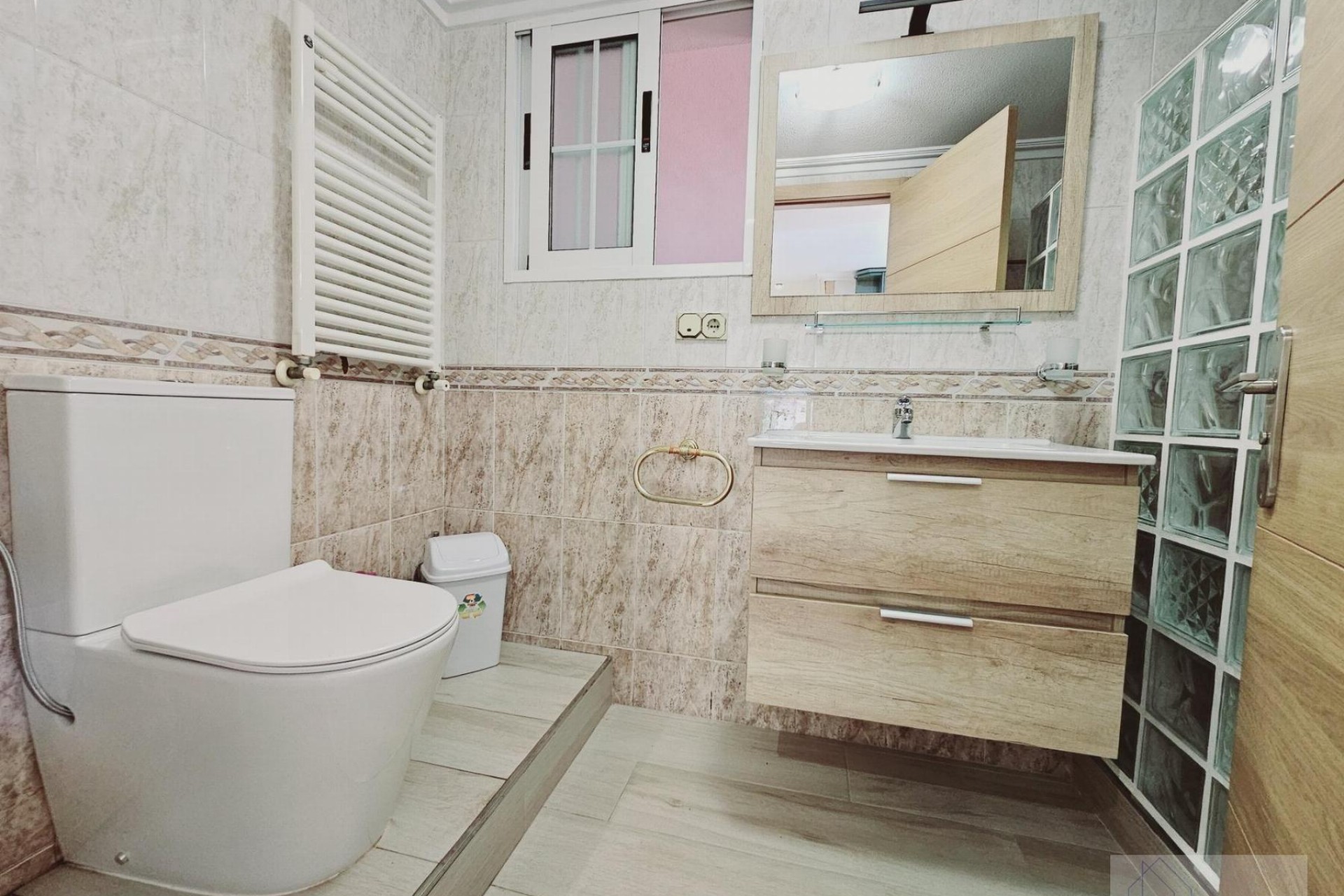 Återförsäljning - Villa -
Torrevieja - La Siesta - El Salado - Torreta