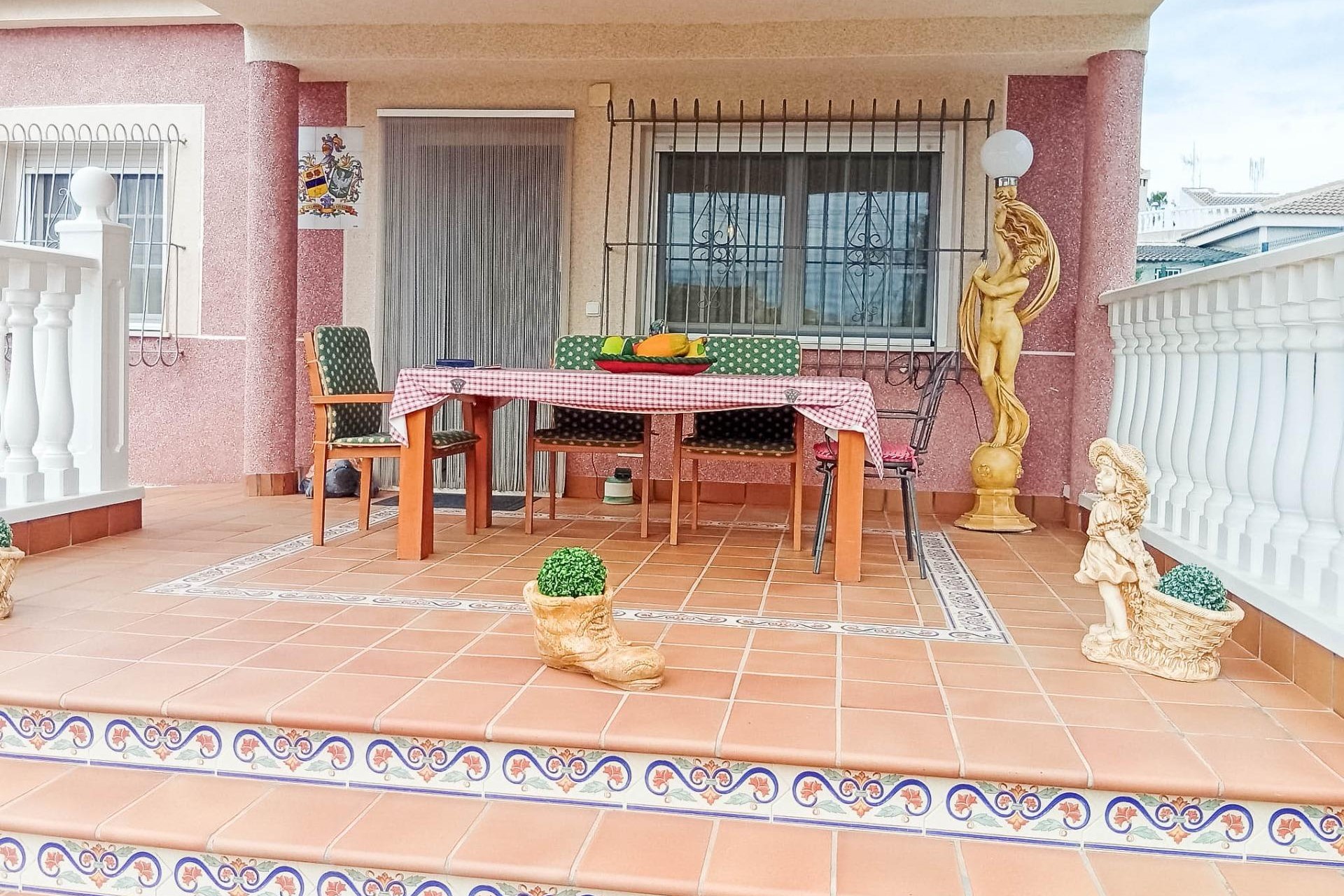 Återförsäljning - Villa -
Torrevieja - La Siesta - El Salado - Torreta