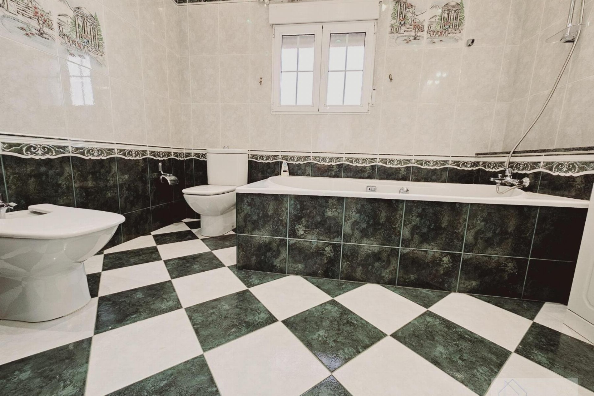 Återförsäljning - Villa -
Torrevieja - La Siesta - El Salado - Torreta