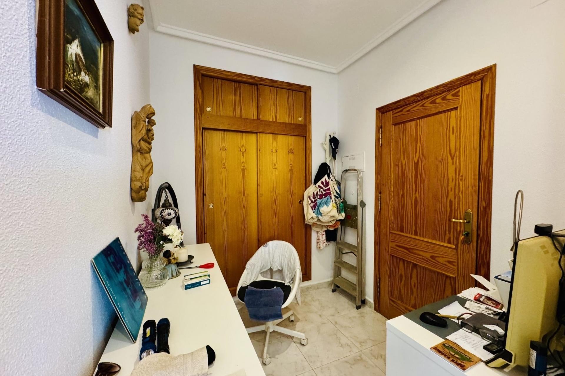 Återförsäljning - Villa -
Torrevieja - La Siesta - El Salado - Torreta