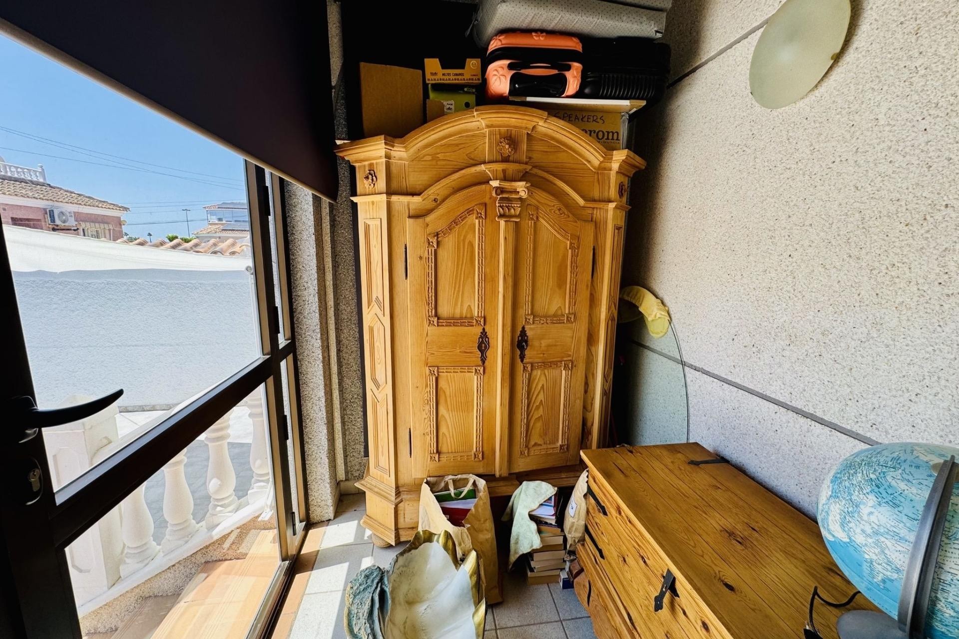 Återförsäljning - Villa -
Torrevieja - La Siesta - El Salado - Torreta