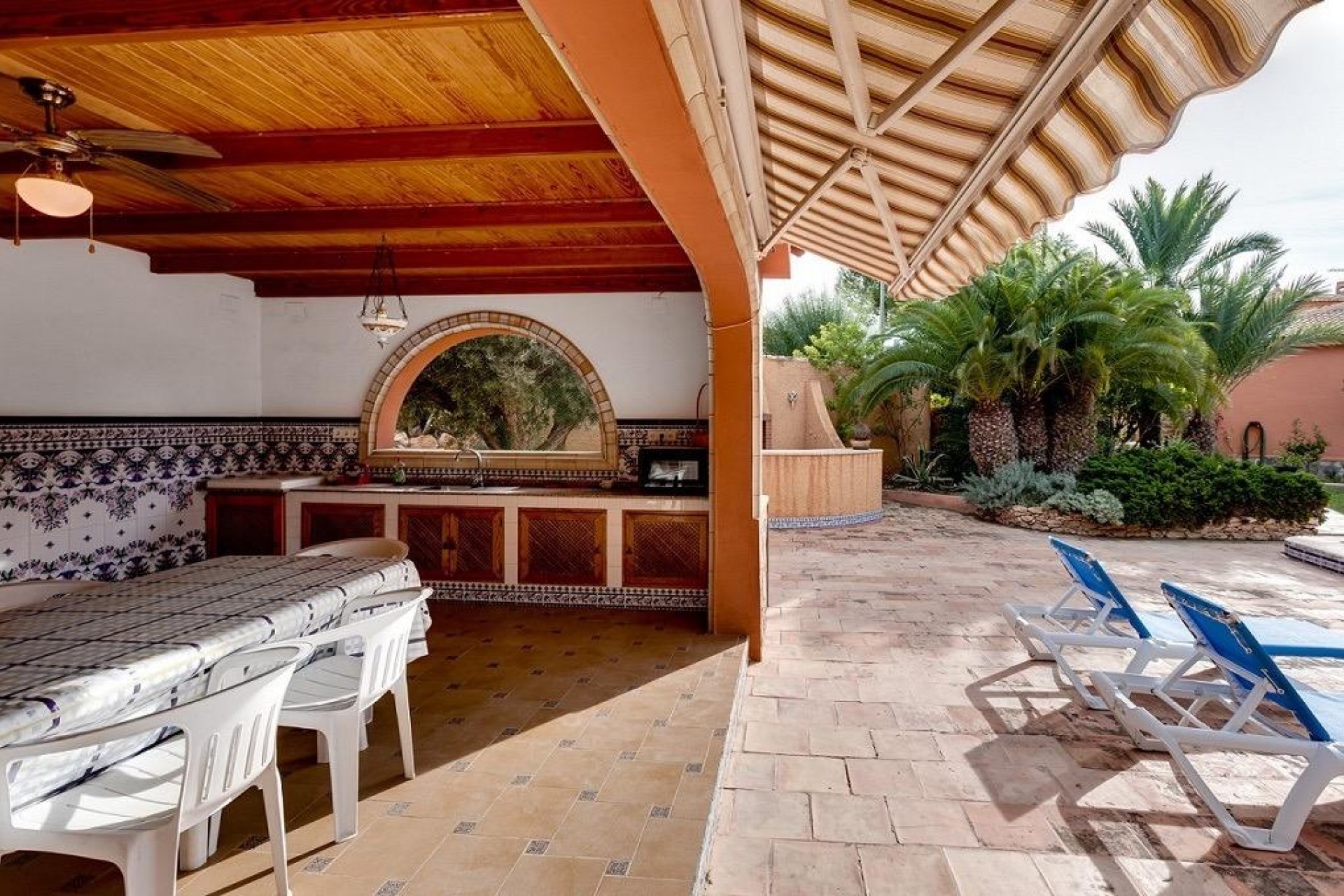 Återförsäljning - Villa -
Torrevieja - La Siesta - El Salado - Torreta