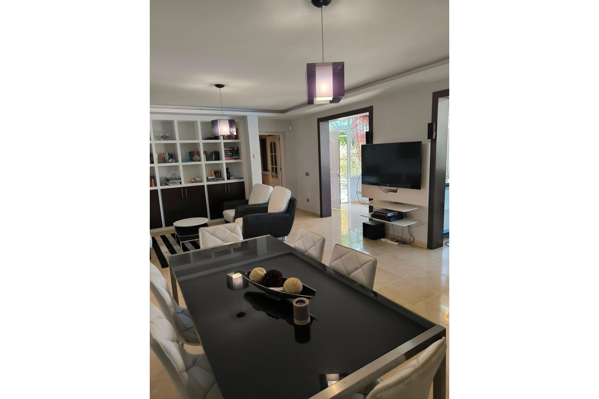 Återförsäljning - Villa -
Torrevieja - La Siesta