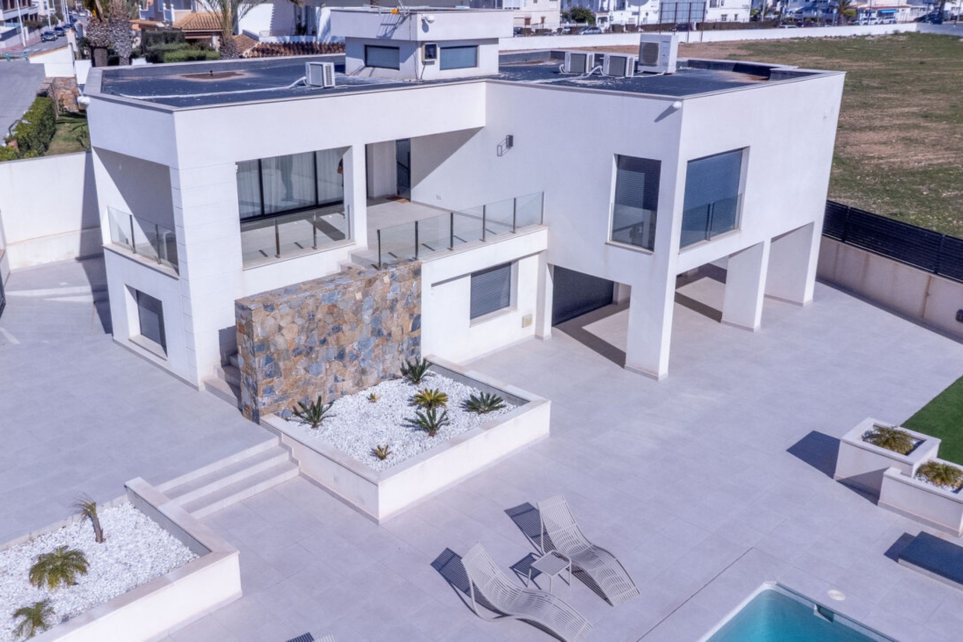 Återförsäljning - Villa -
Torrevieja - La Valeta