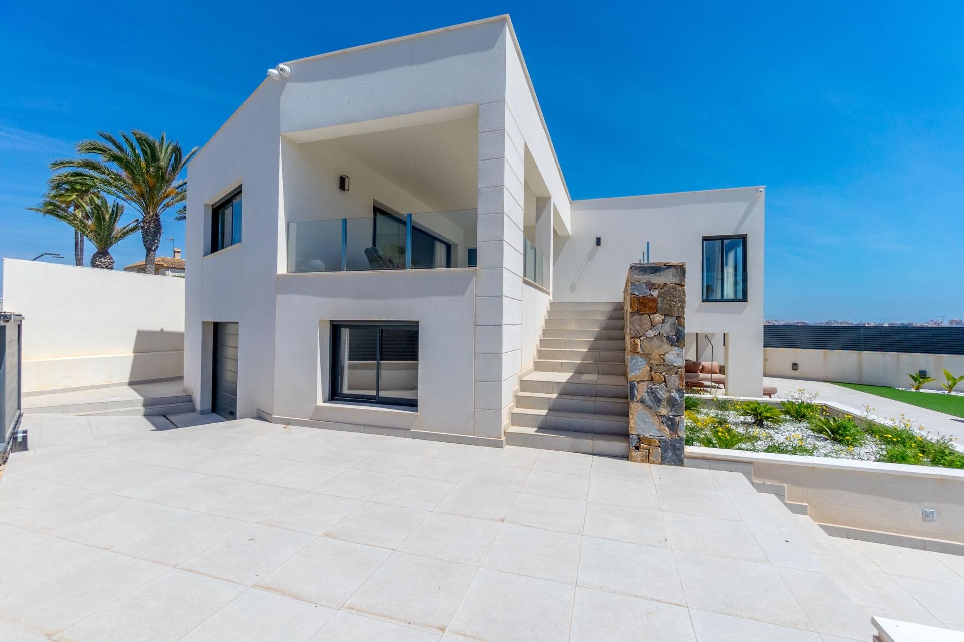 Återförsäljning - Villa -
Torrevieja - La Veleta