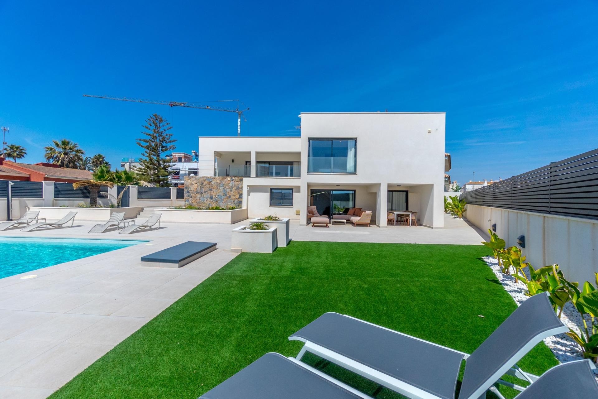 Återförsäljning - Villa -
Torrevieja - La Veleta