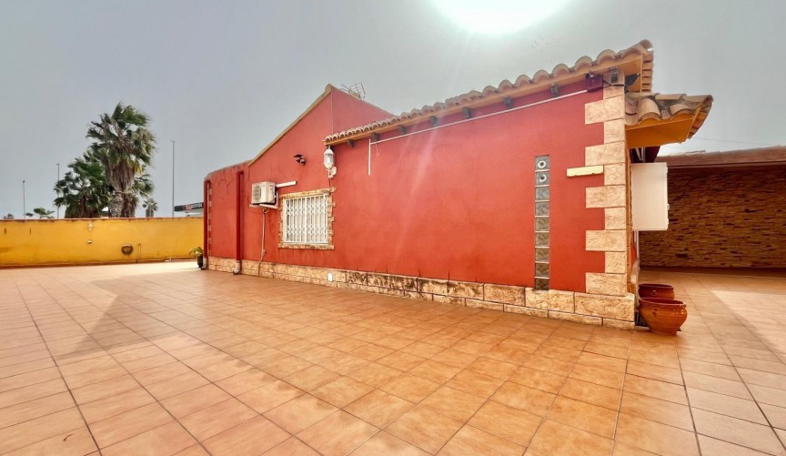 Återförsäljning - Villa -
Torrevieja - Los Balcones - Los Altos del Edén